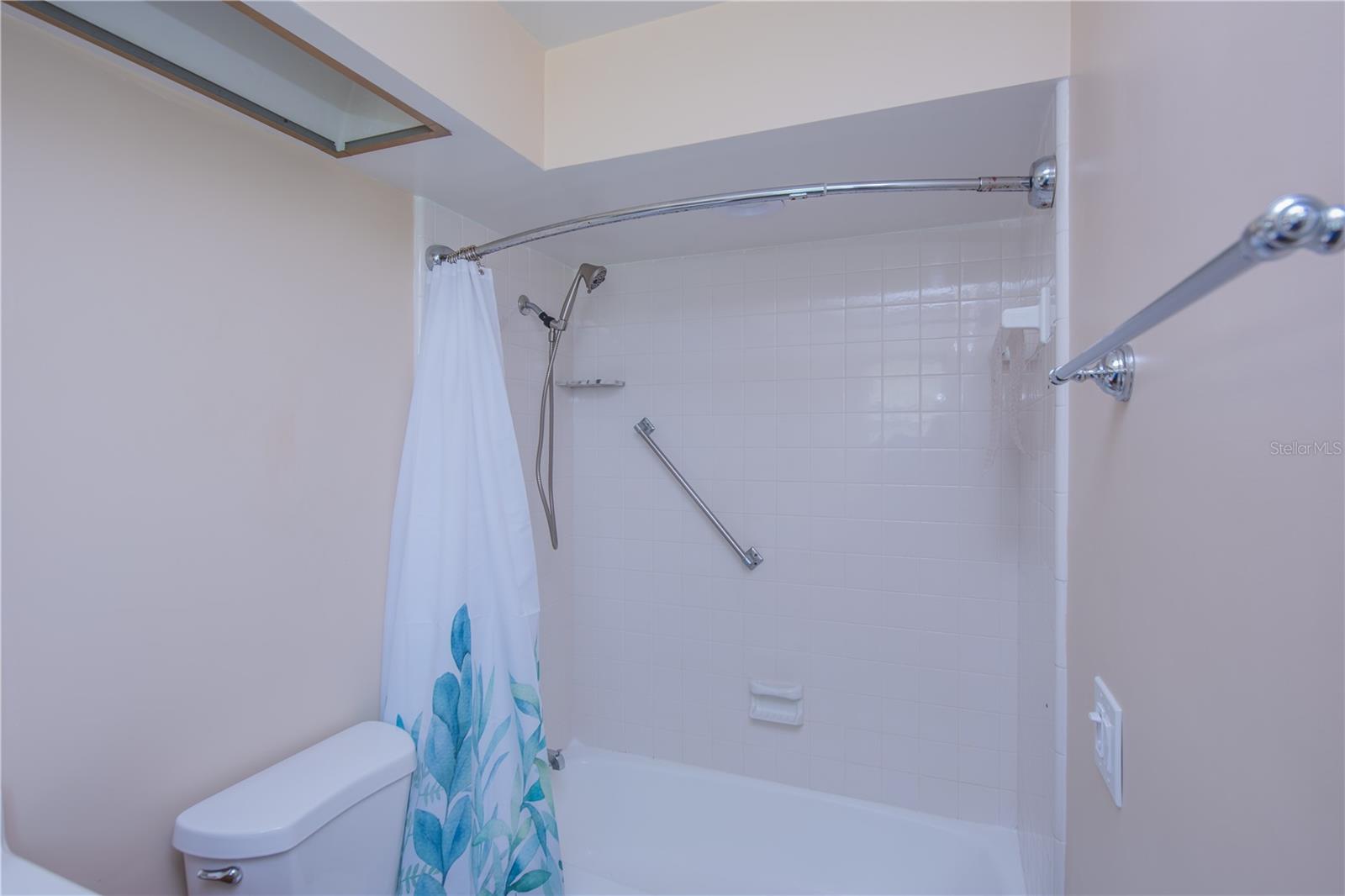 34 Oakmont Cir Property Photo 18