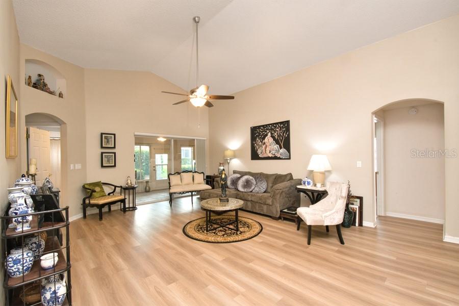 3605 Westerham Dr Property Photo 8