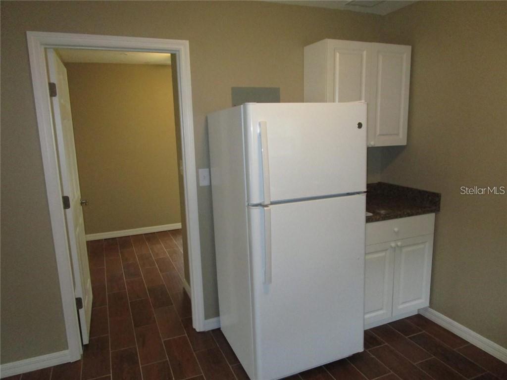 1002 E Mcdonald Ave #3 Property Photo 8