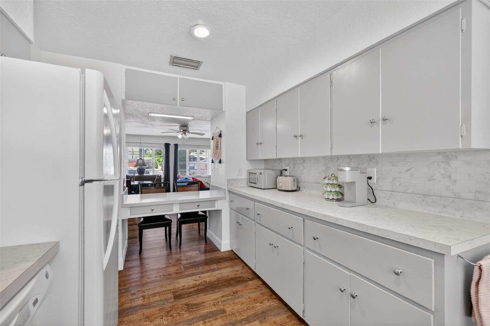 1012 N Baker St Property Photo 35