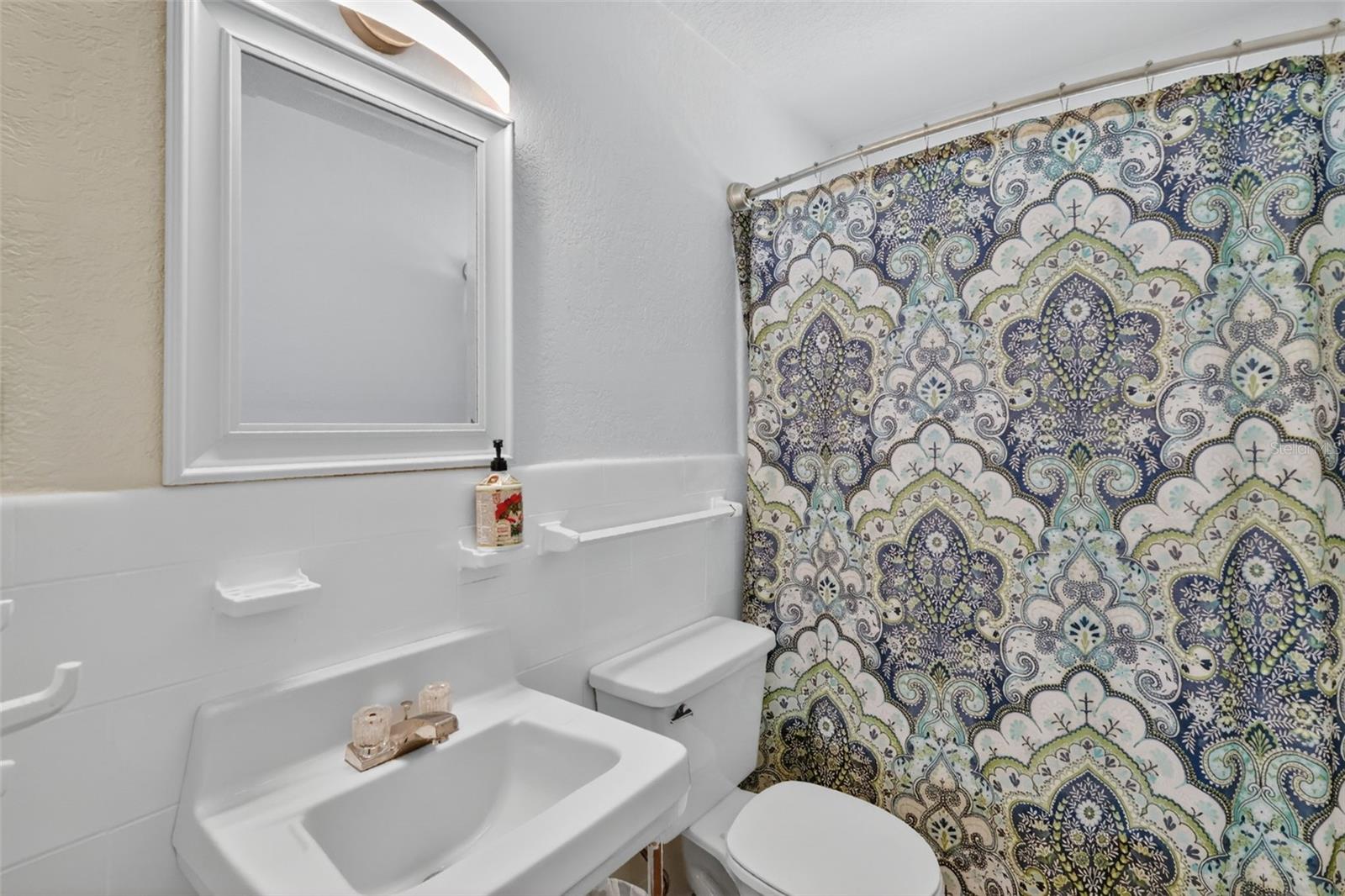 1012 N Baker St Property Photo 44