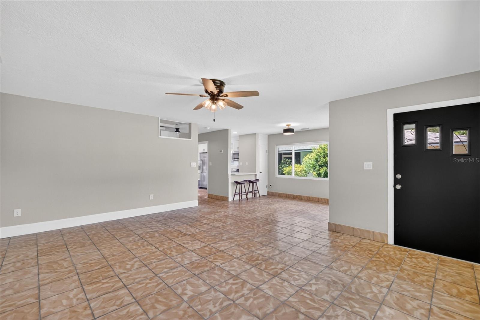 1012 N Baker St Property Photo 48