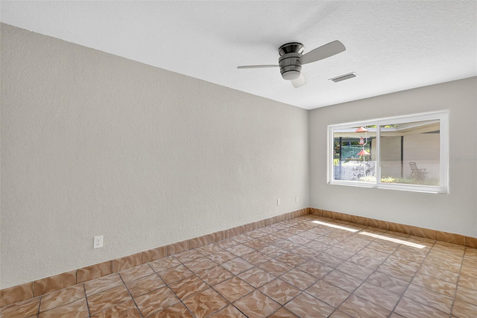 1012 N Baker St Property Photo 61