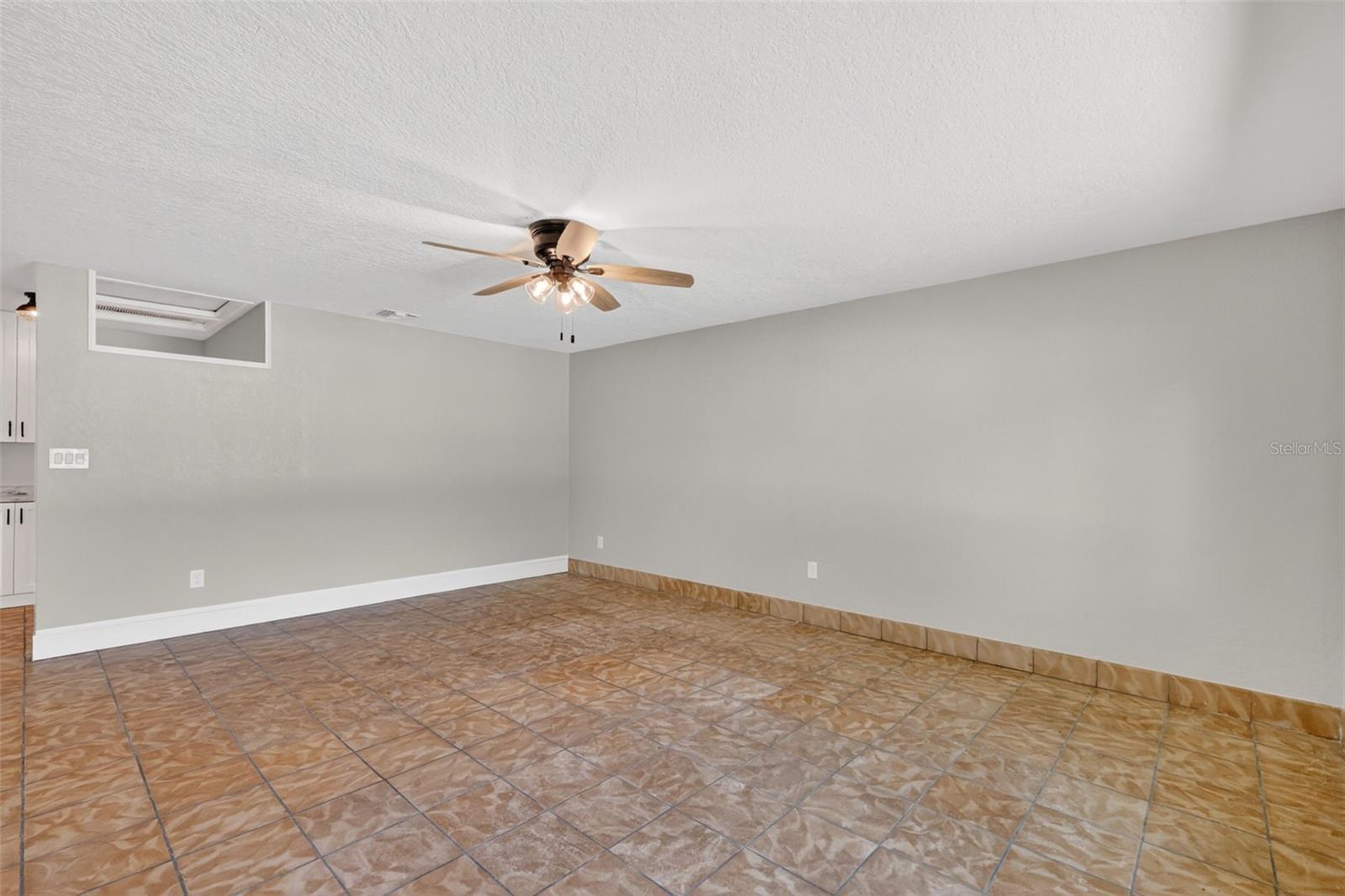 1012 N Baker St Property Photo 79