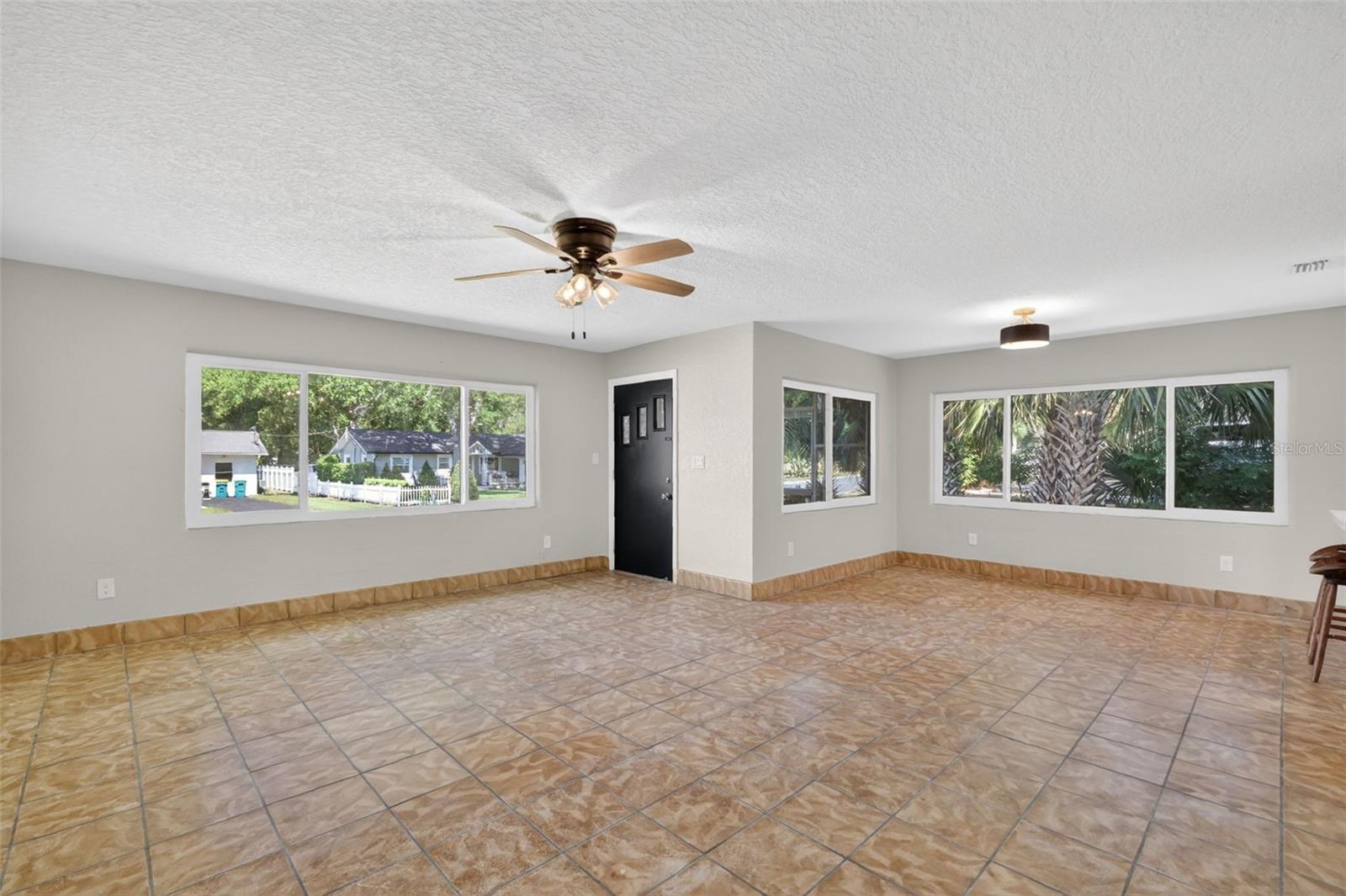 1012 N Baker St Property Photo 81