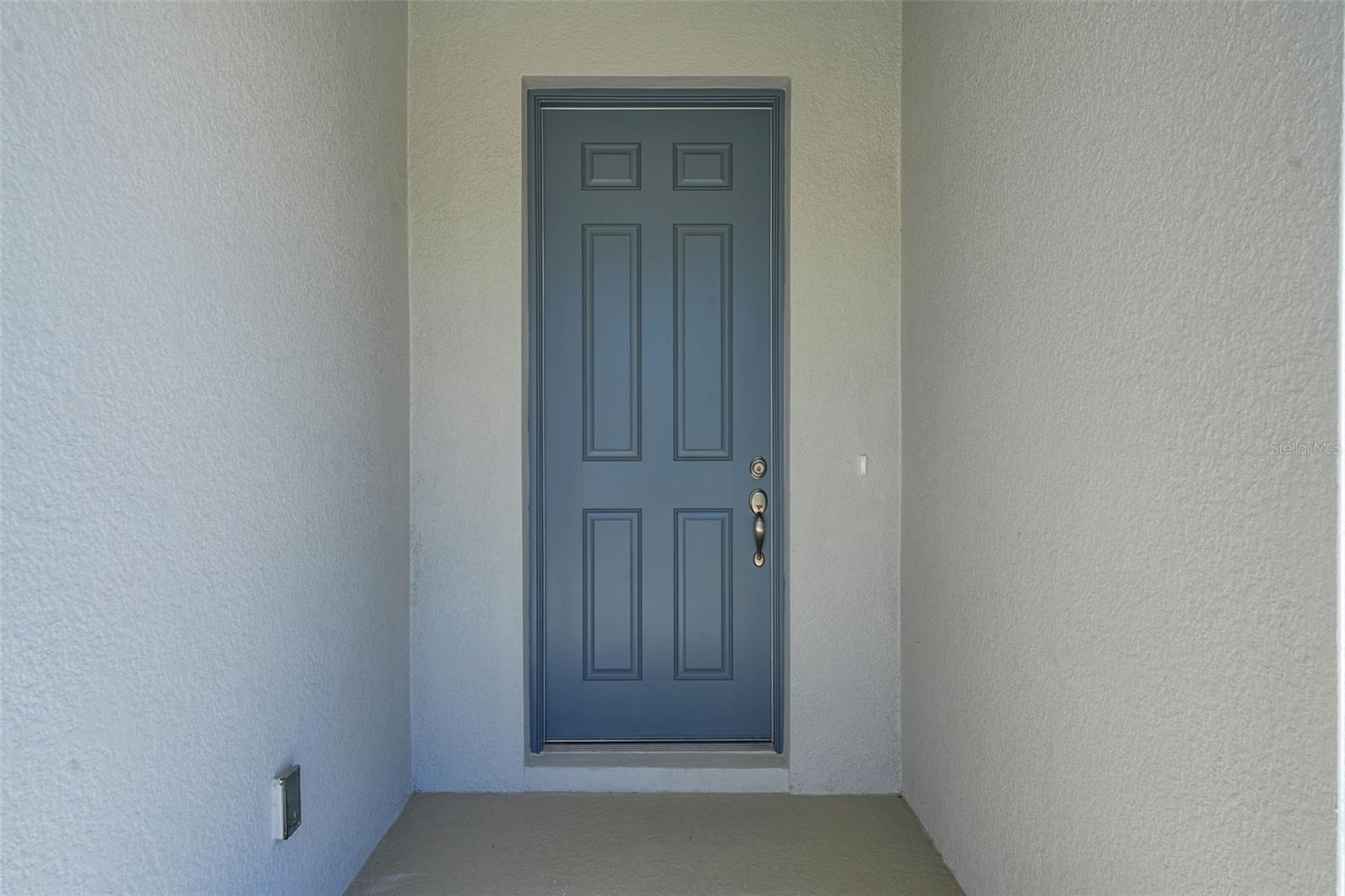 17546 Valleywood Pkwy Property Photo 3