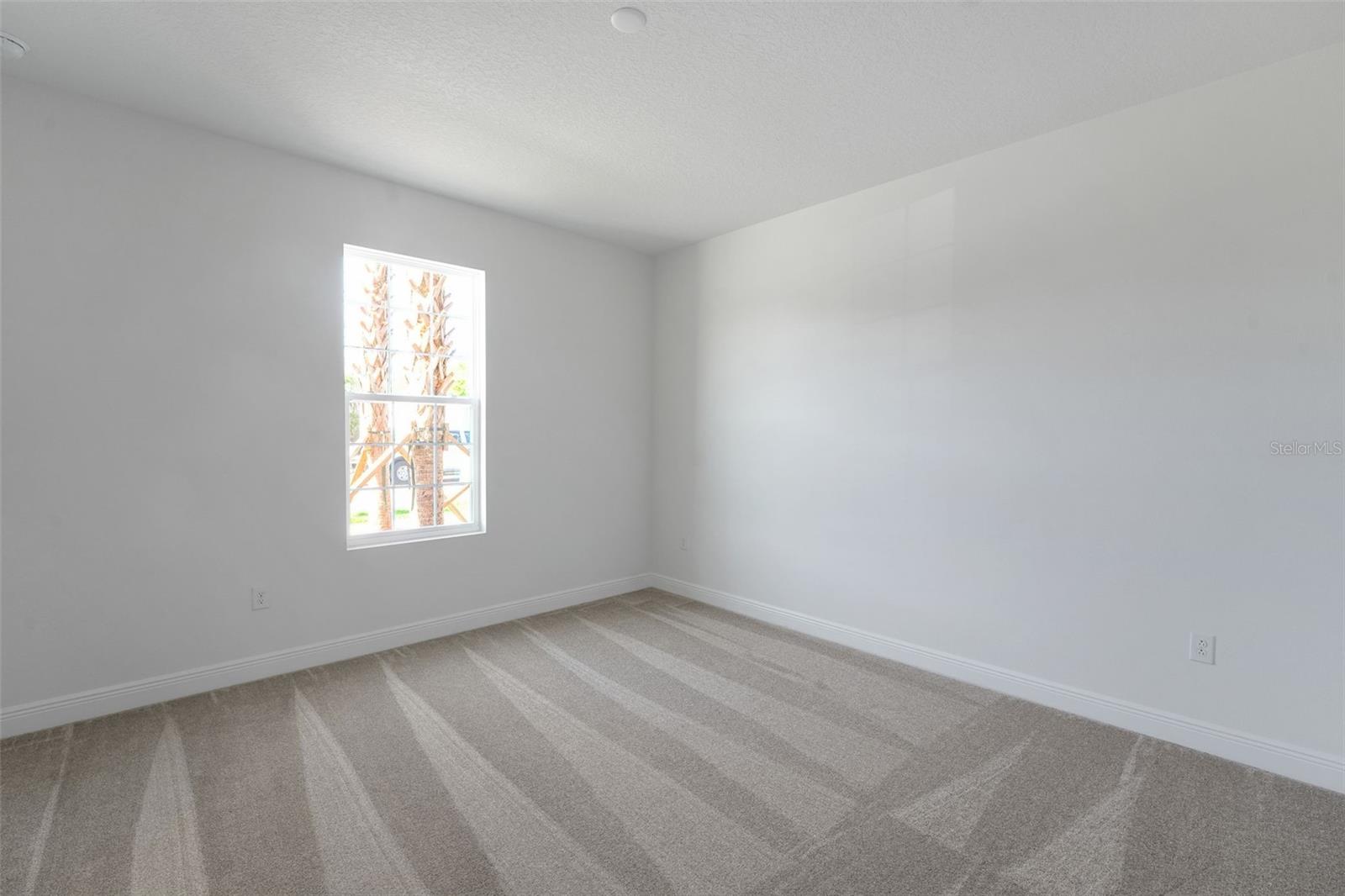 17546 Valleywood Pkwy Property Photo 7