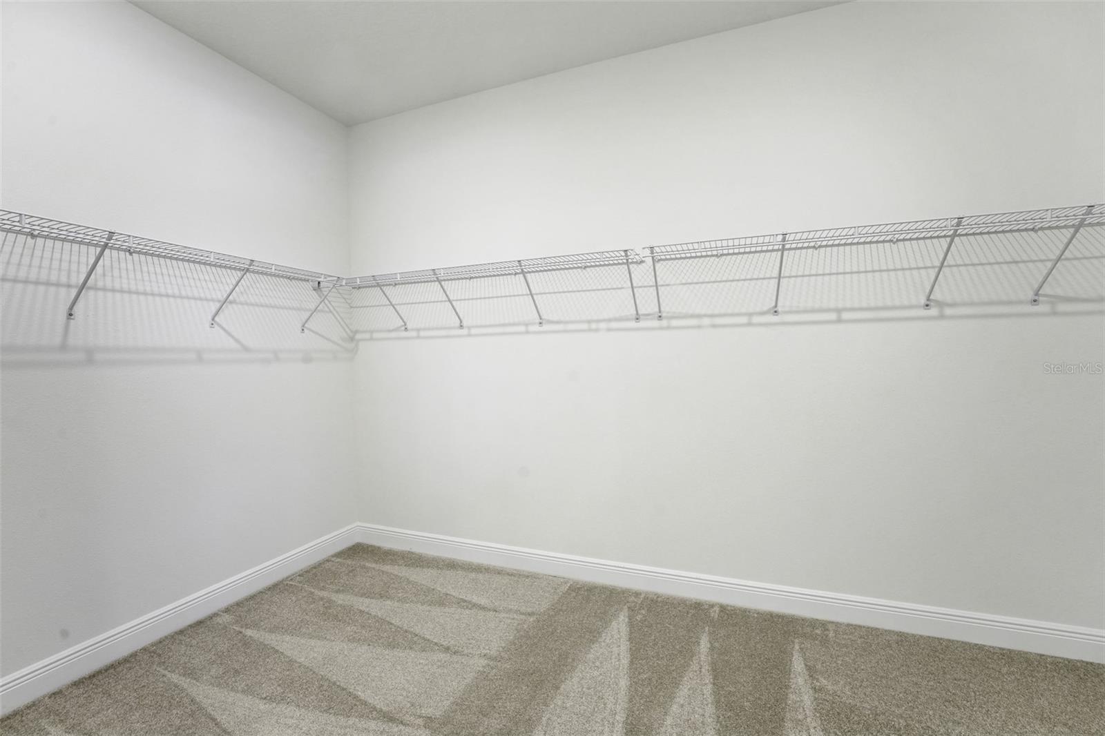 17546 Valleywood Pkwy Property Photo 28