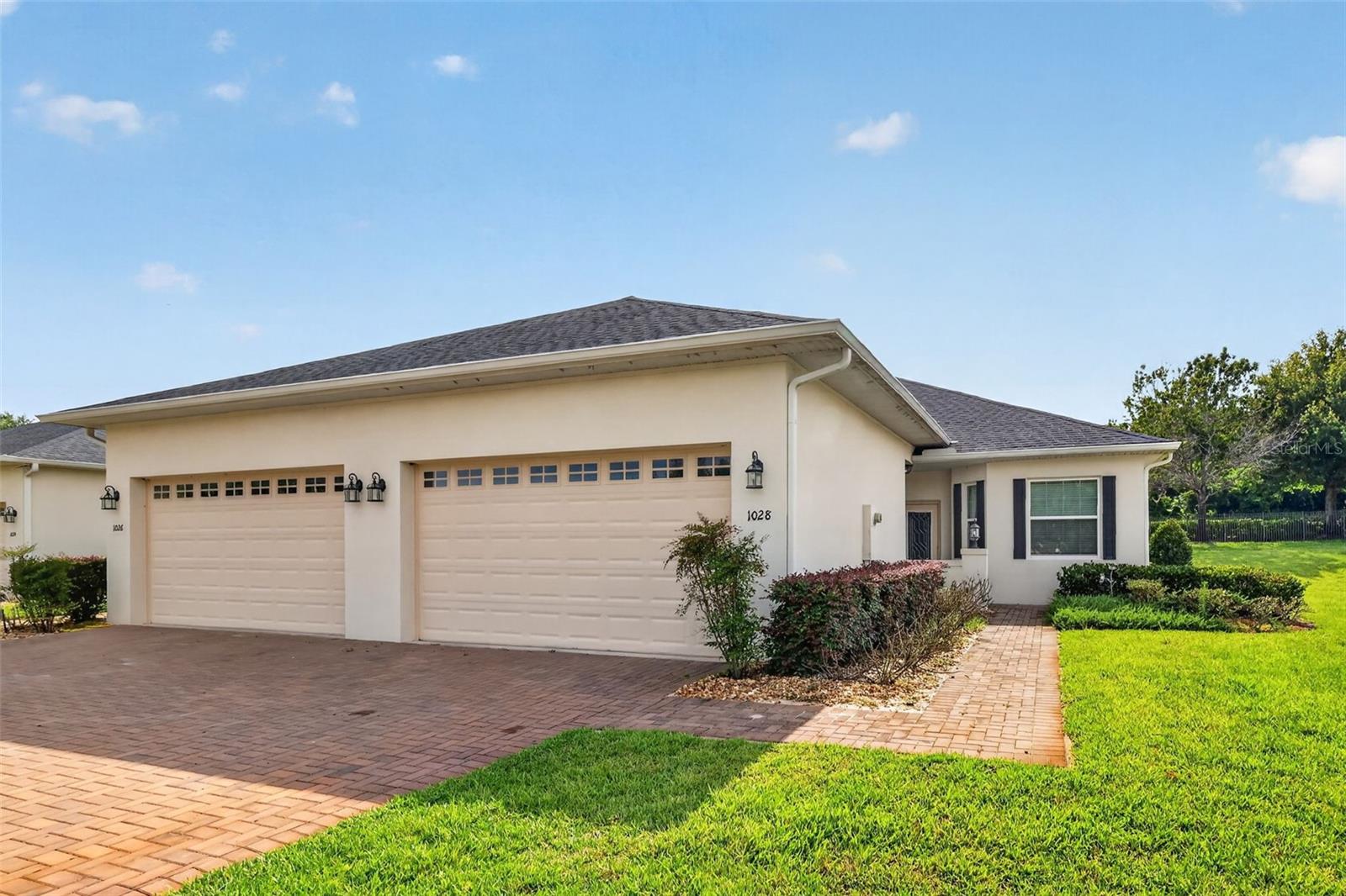 1028 Green Gate Blvd Property Photo 1
