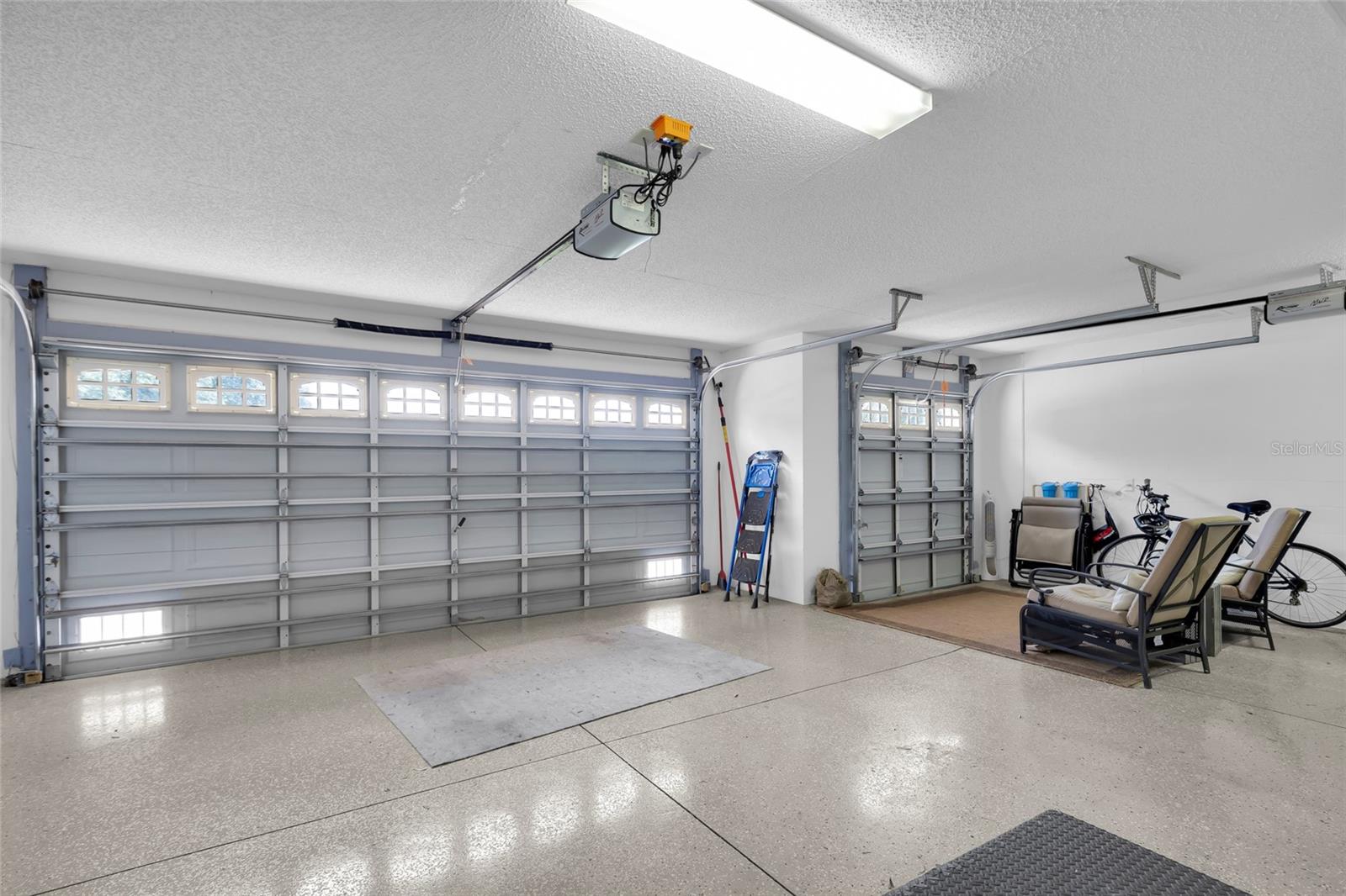 1718 Means Ln Property Photo 22