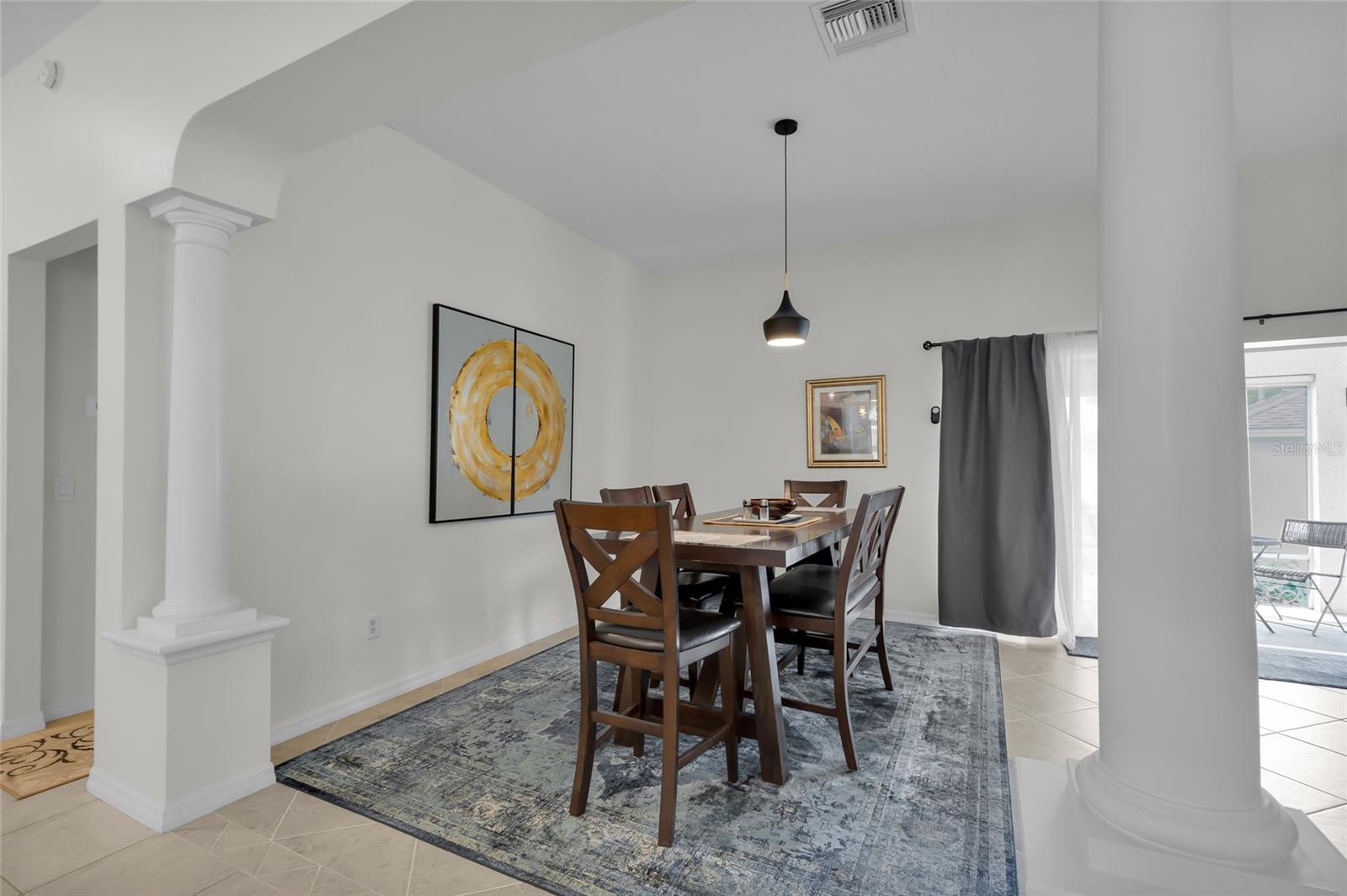 1718 Means Ln Property Photo 24