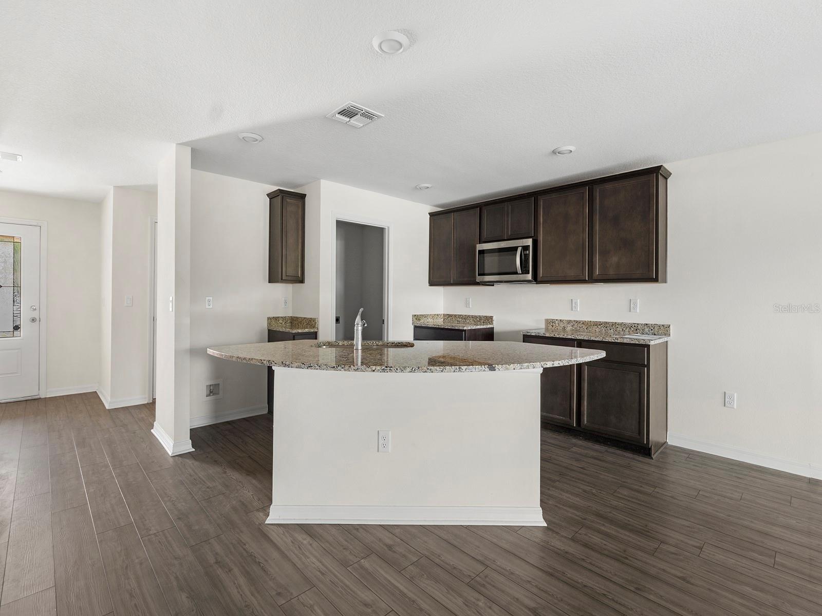 1730 Wynford Cir Property Photo 8