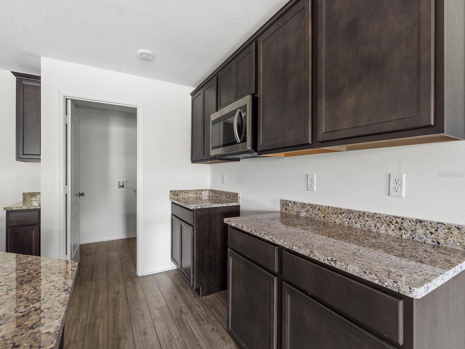 1730 Wynford Cir Property Photo 9