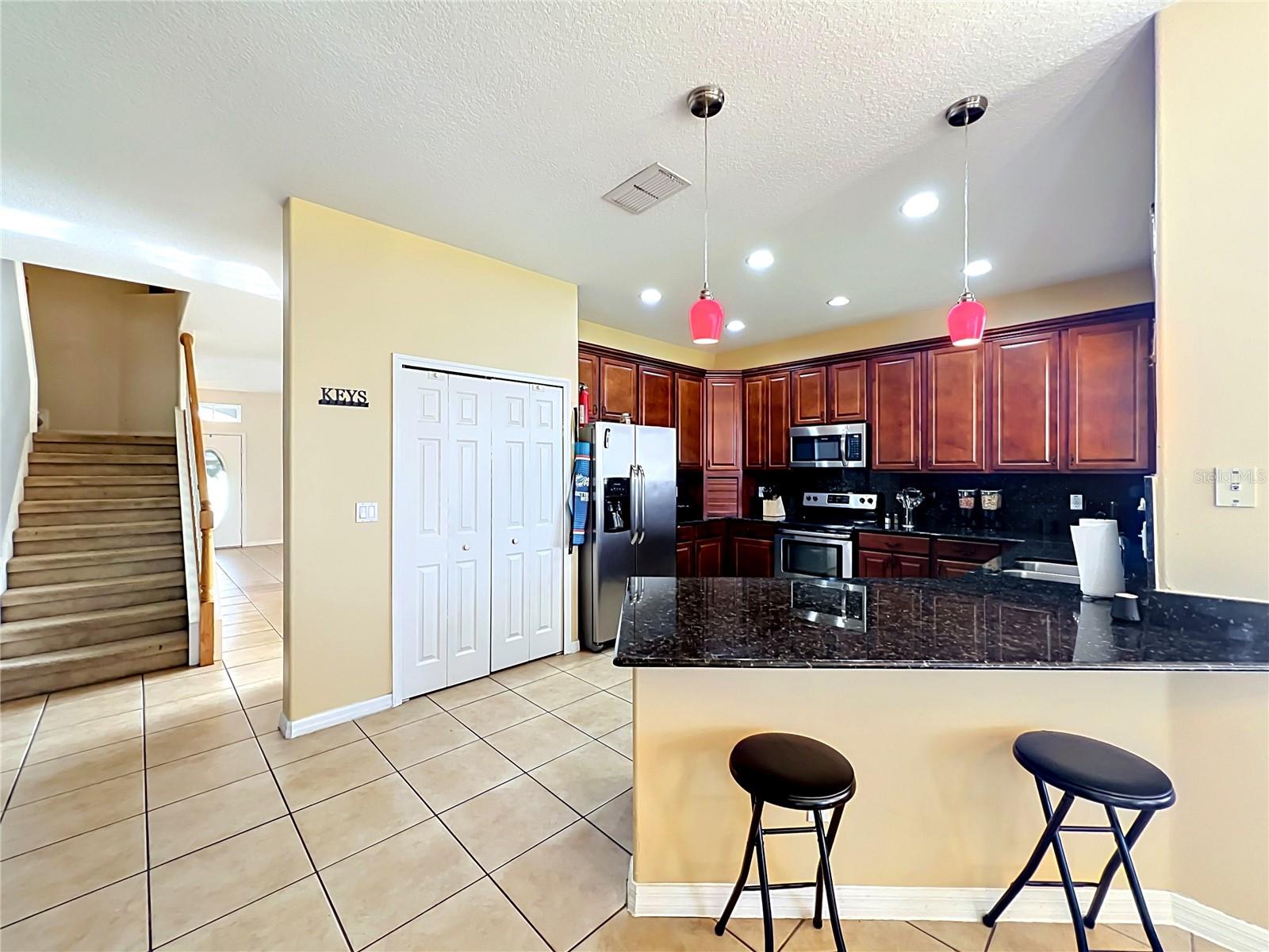 12912 Cloverdale Ln Property Photo 22