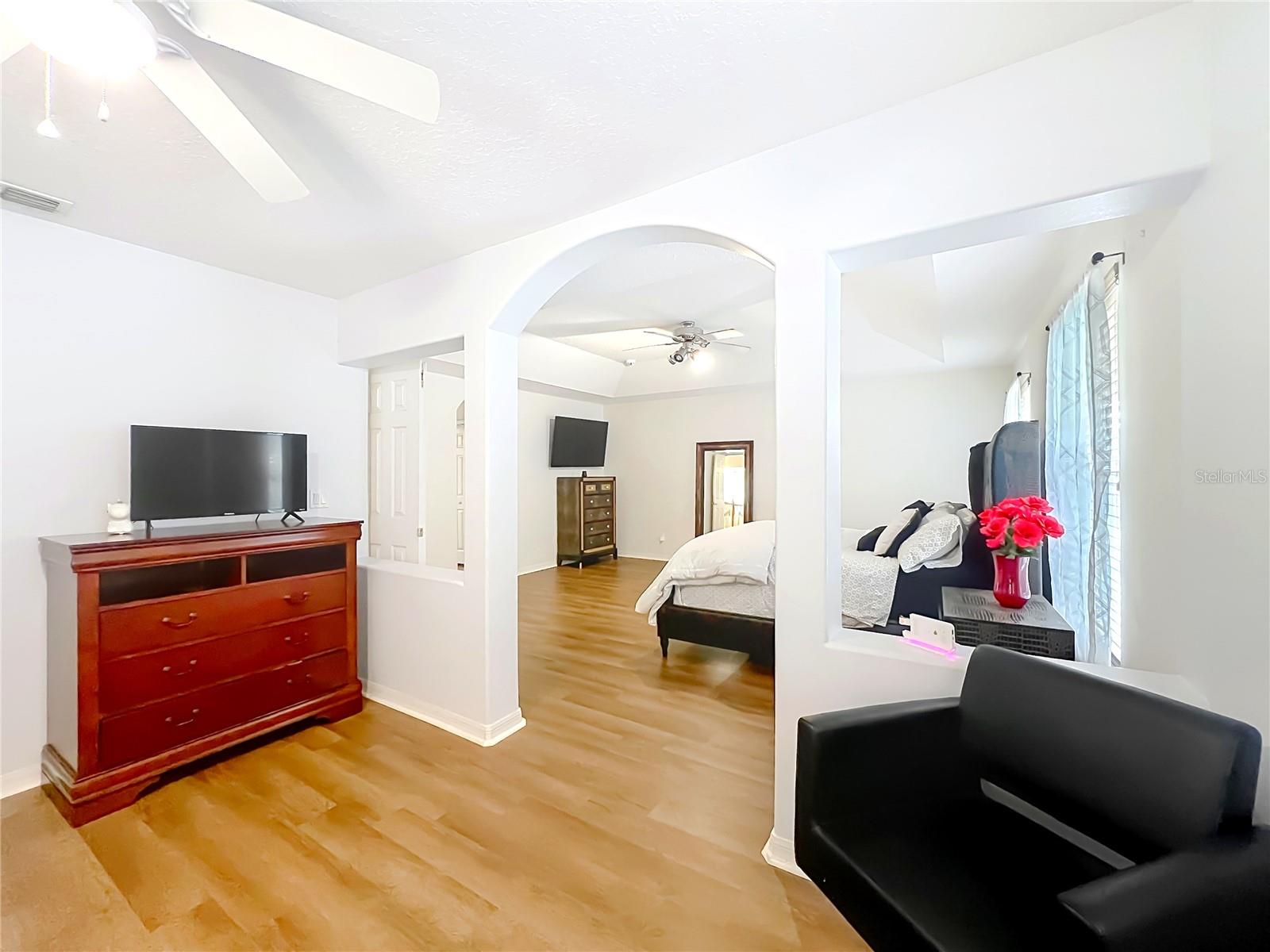 12912 Cloverdale Ln Property Photo 44