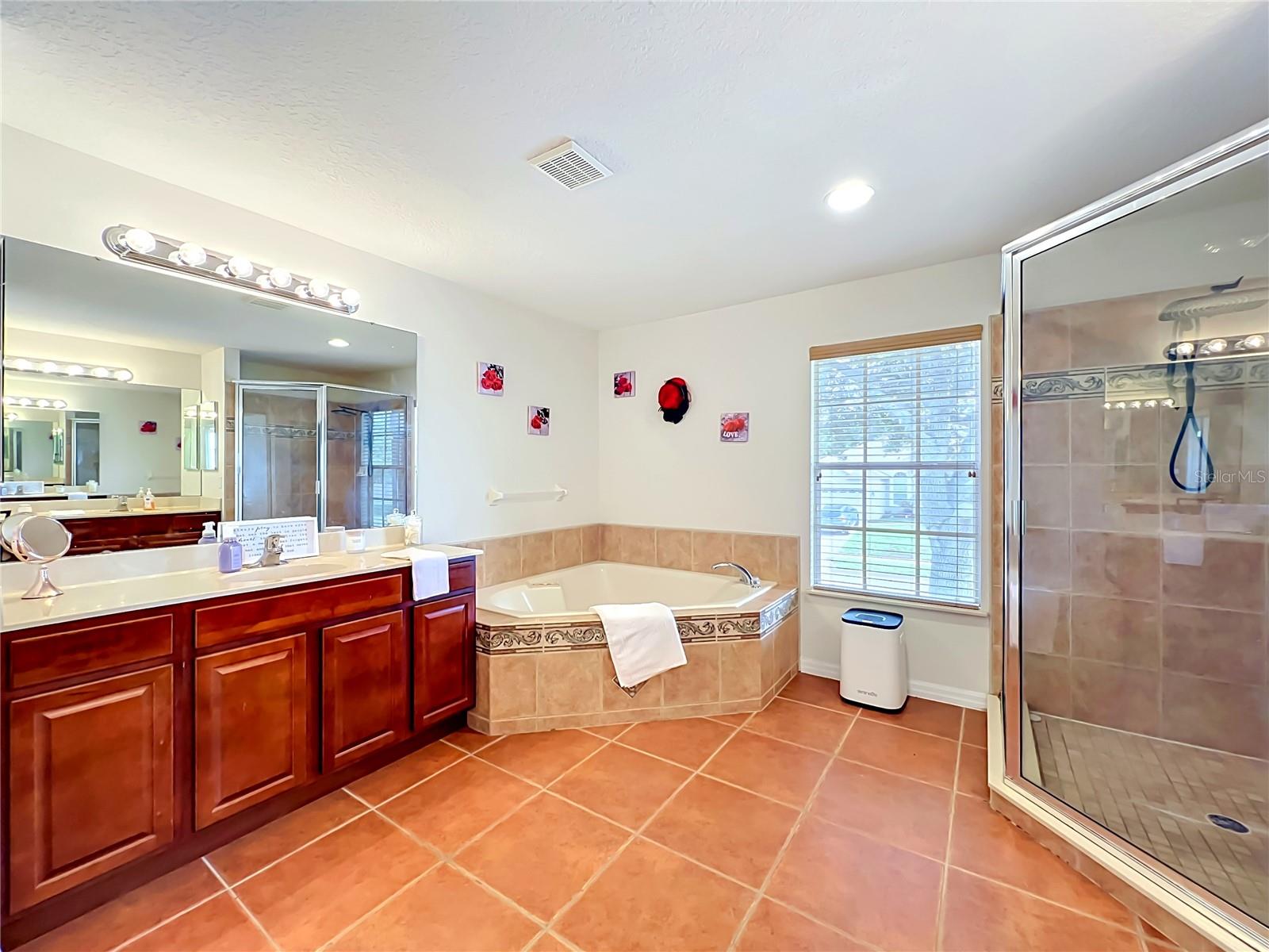 12912 Cloverdale Ln Property Photo 51