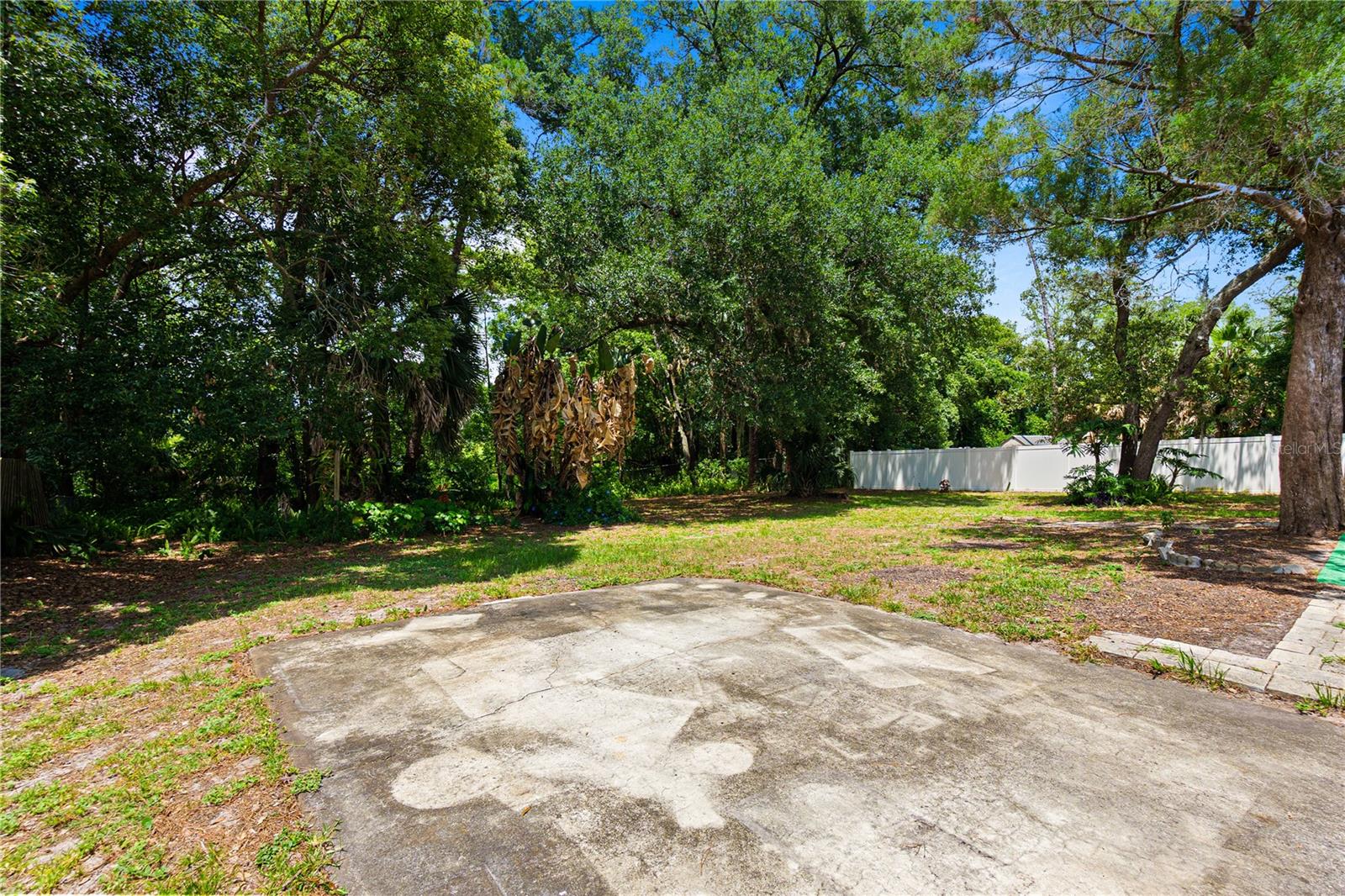 214 E Floyd Ave Property Photo 38