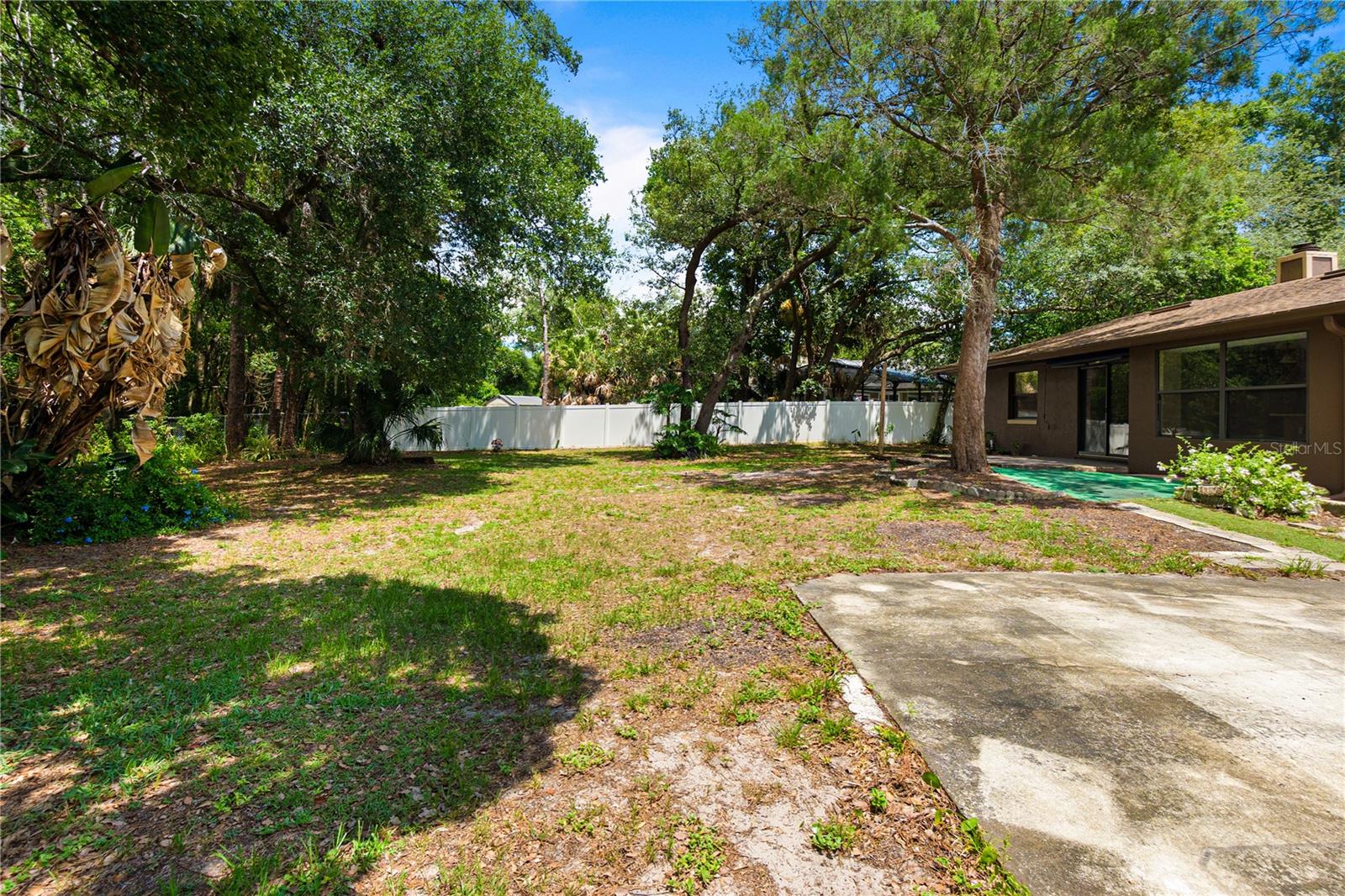 214 E Floyd Ave Property Photo 41