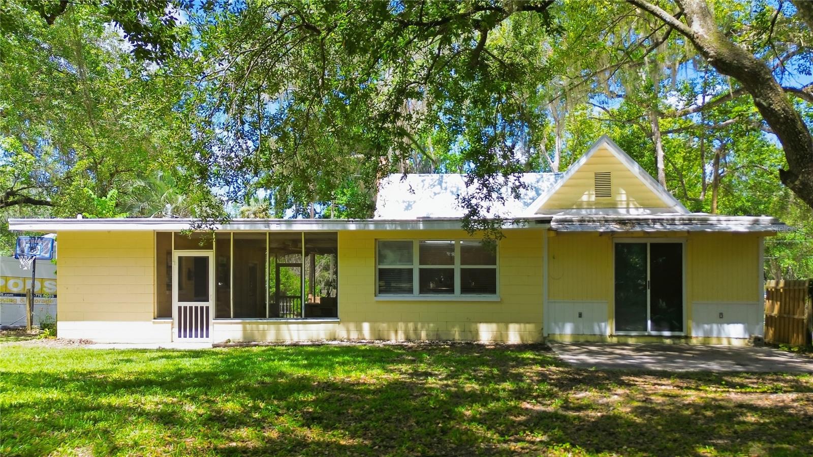 236 Pryor St Property Photo 4