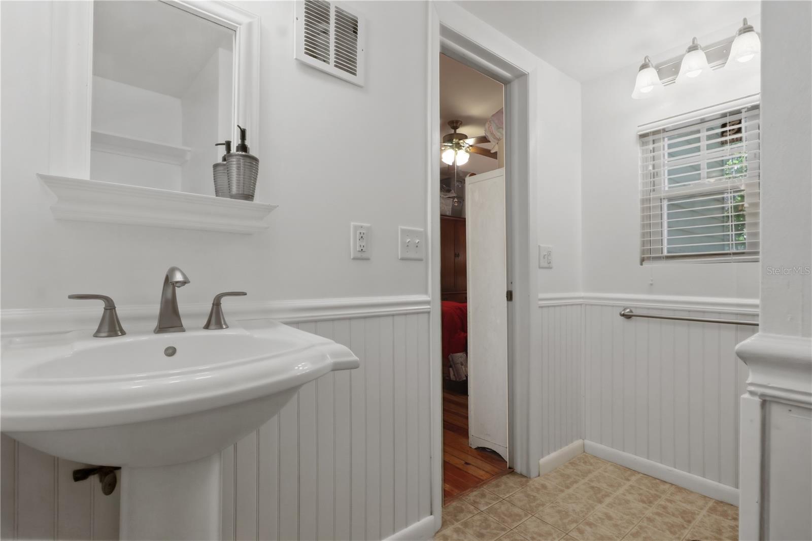 236 Pryor St Property Photo 24