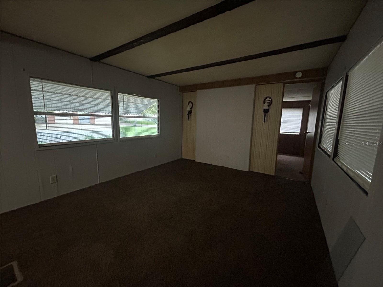 9640 Se 161st Pl Property Photo 6