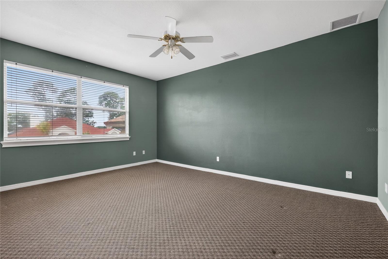 1920 Edgewater Dr Property Photo 36
