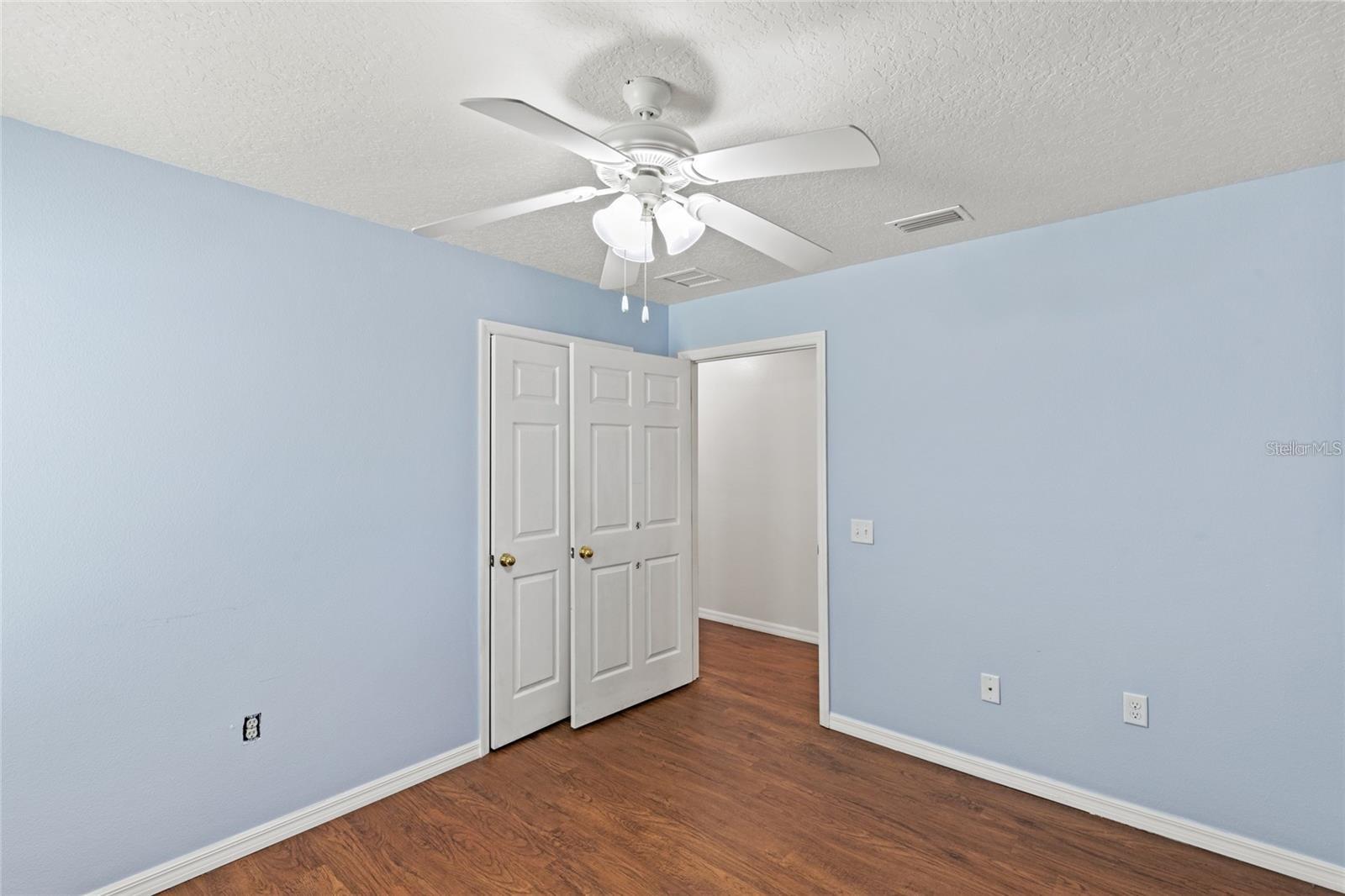 206 E Catawba Property Photo 8