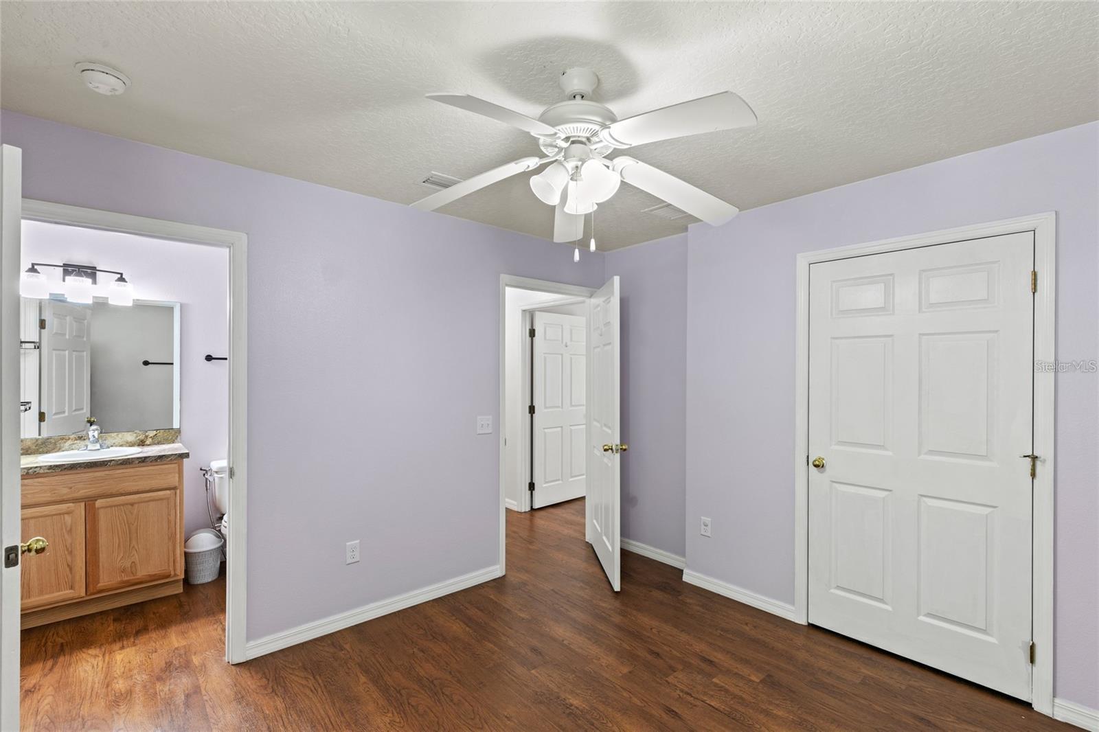206 E Catawba Property Photo 11