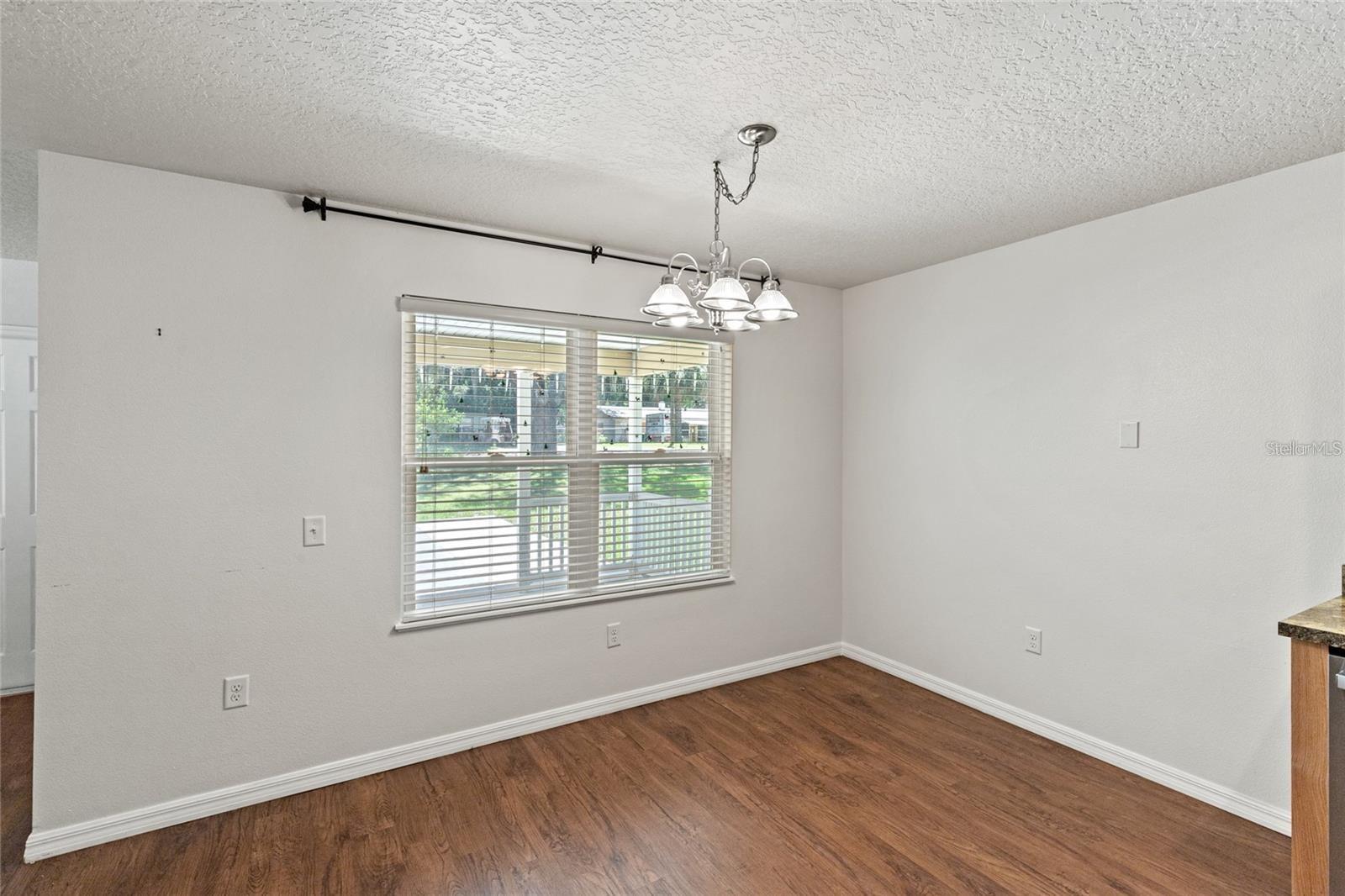 206 E Catawba Property Photo 13