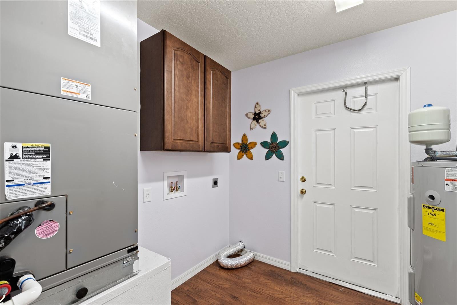 206 E Catawba Property Photo 14