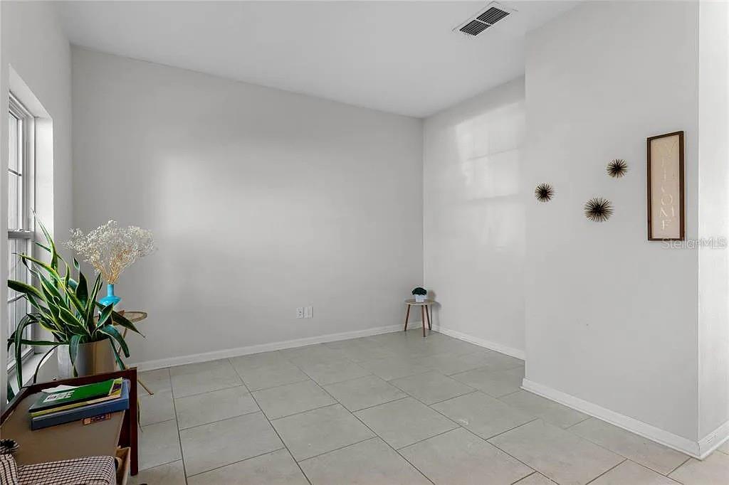 3946 Wind Dancer Cir Property Photo 4