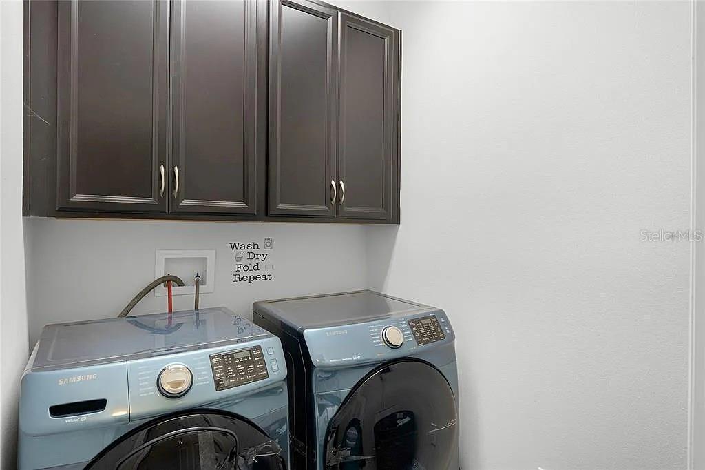 3946 Wind Dancer Cir Property Photo 9