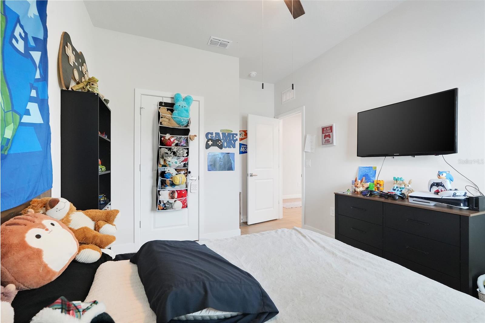 9844 Pine Mill Ct Property Photo 24