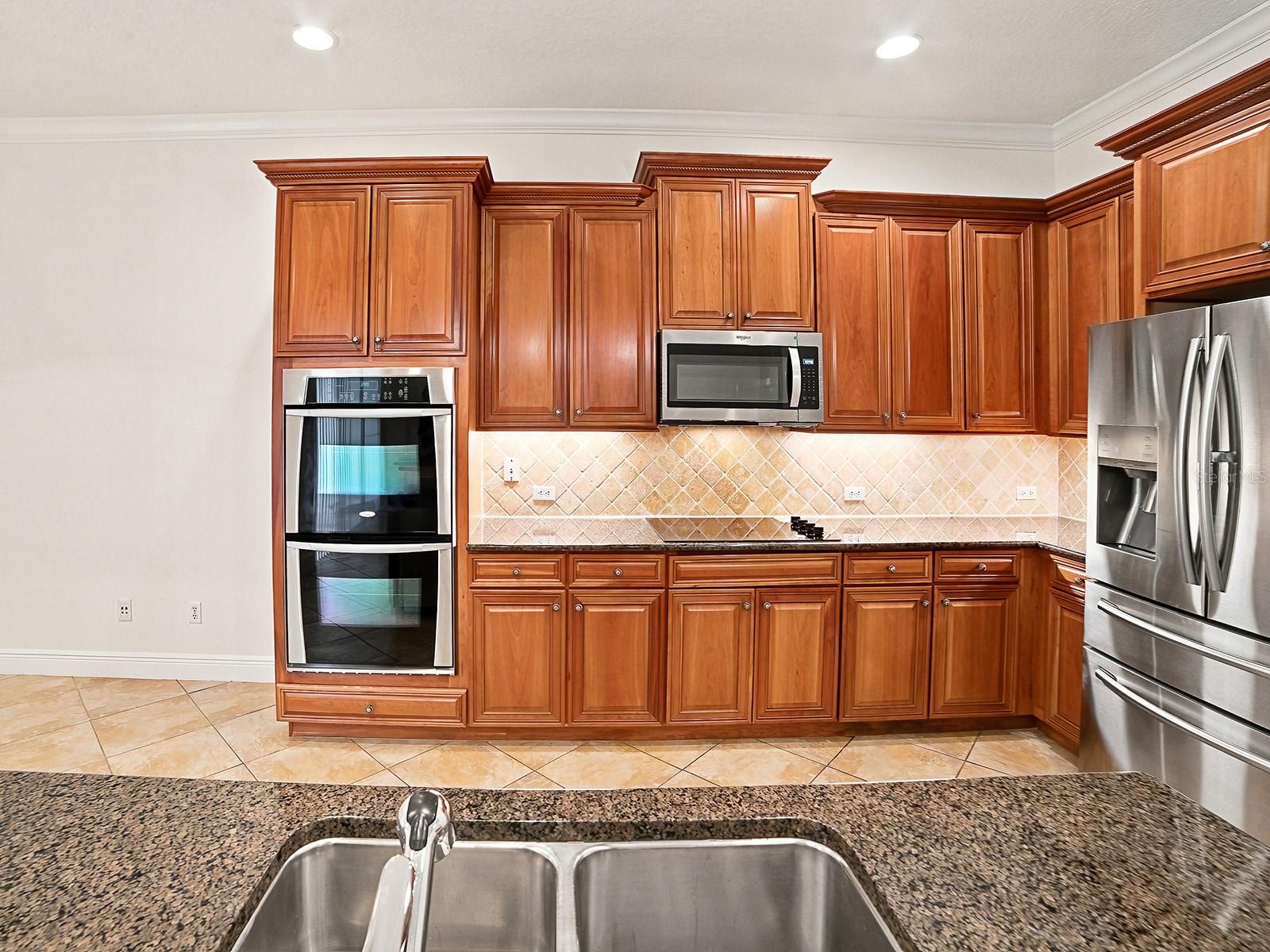 1404 Caring Ct Property Photo 6