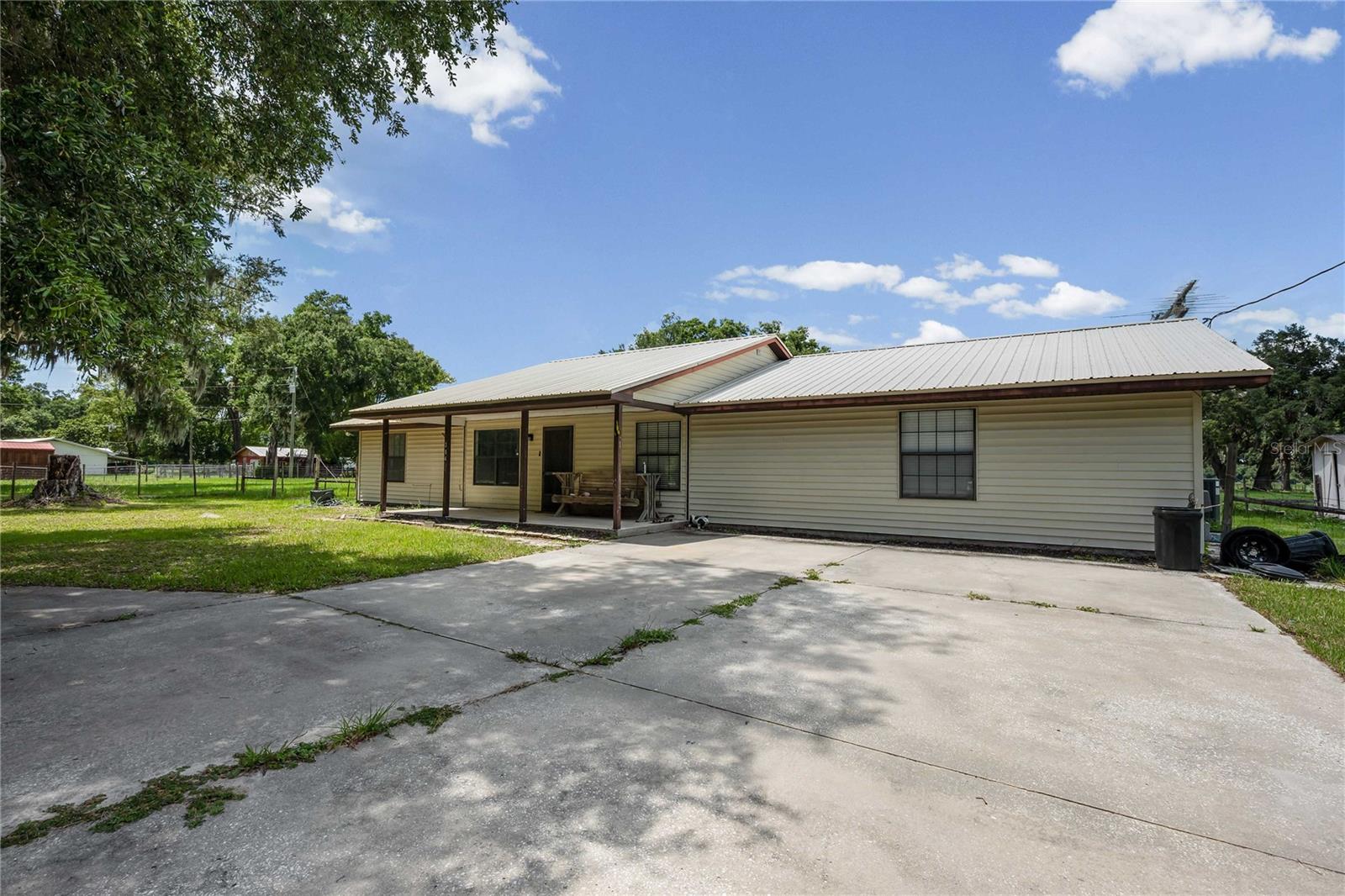 348 Cr 542e Property Photo 34