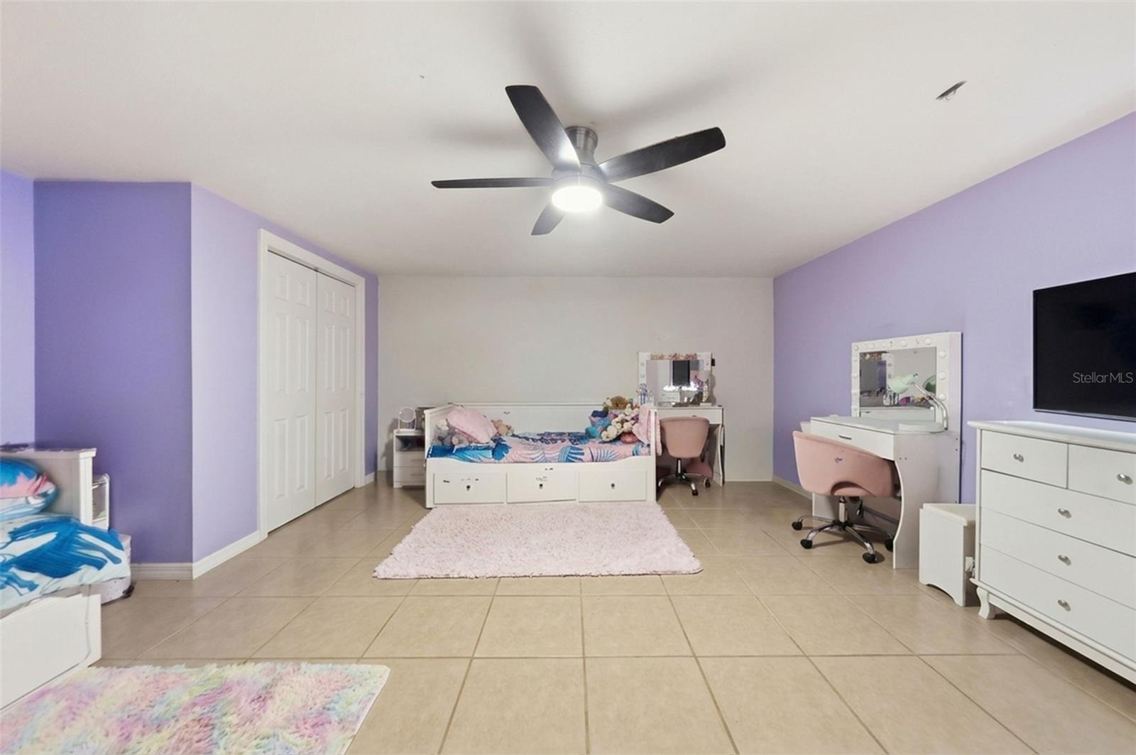 112 E Gardenia St Property Photo 31