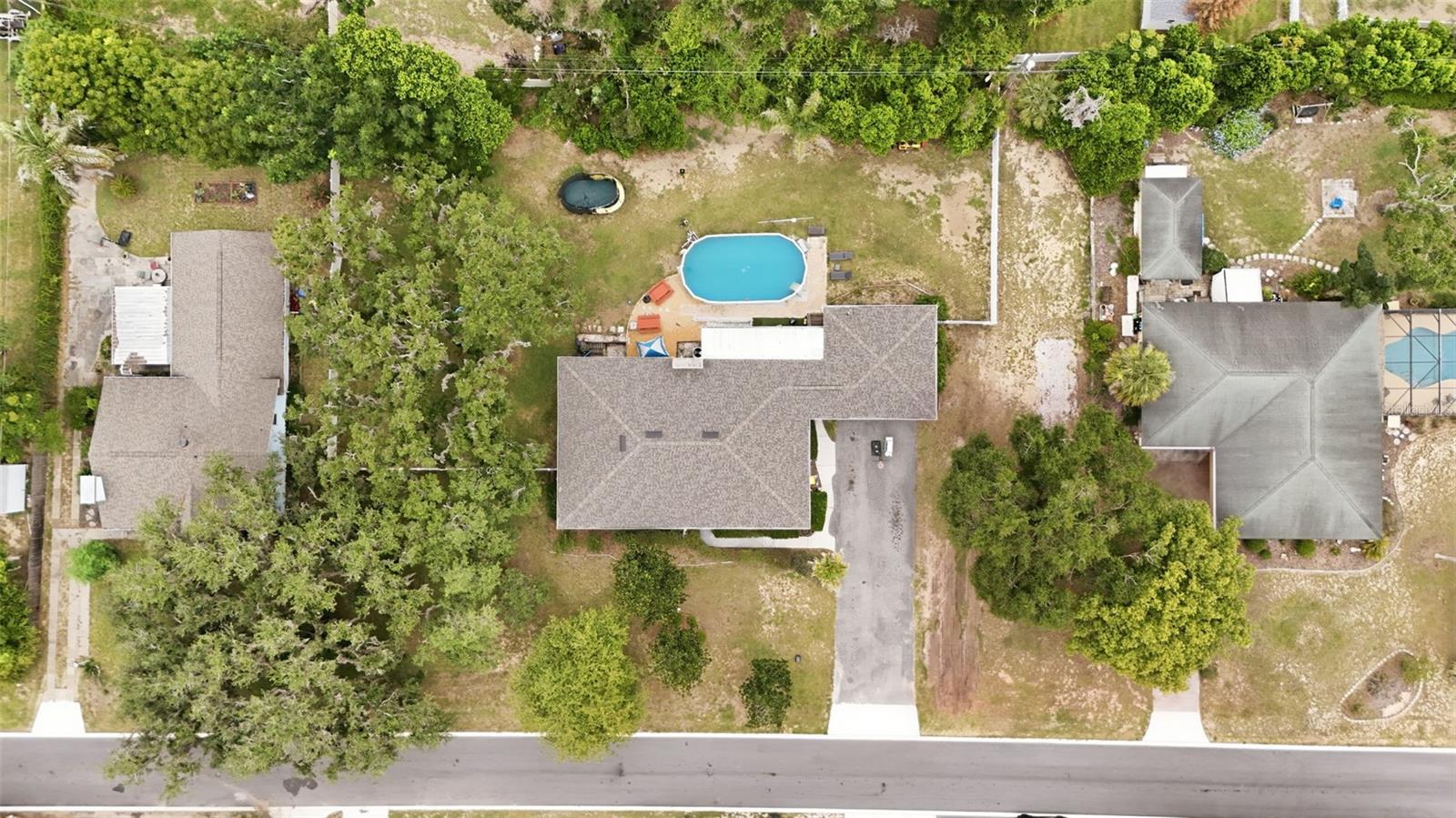 112 E Gardenia St Property Photo 41