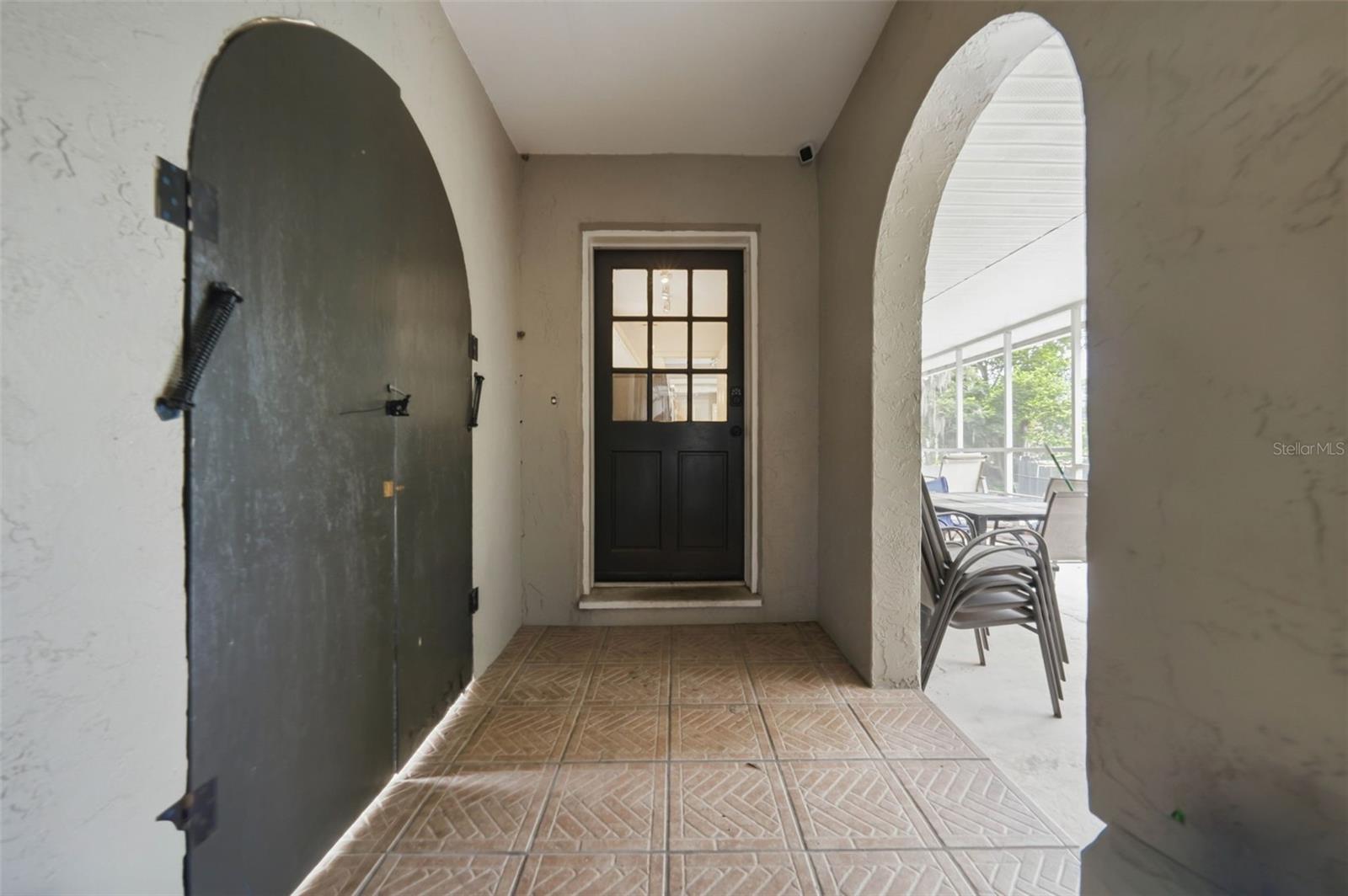 112 E Gardenia St Property Photo 45