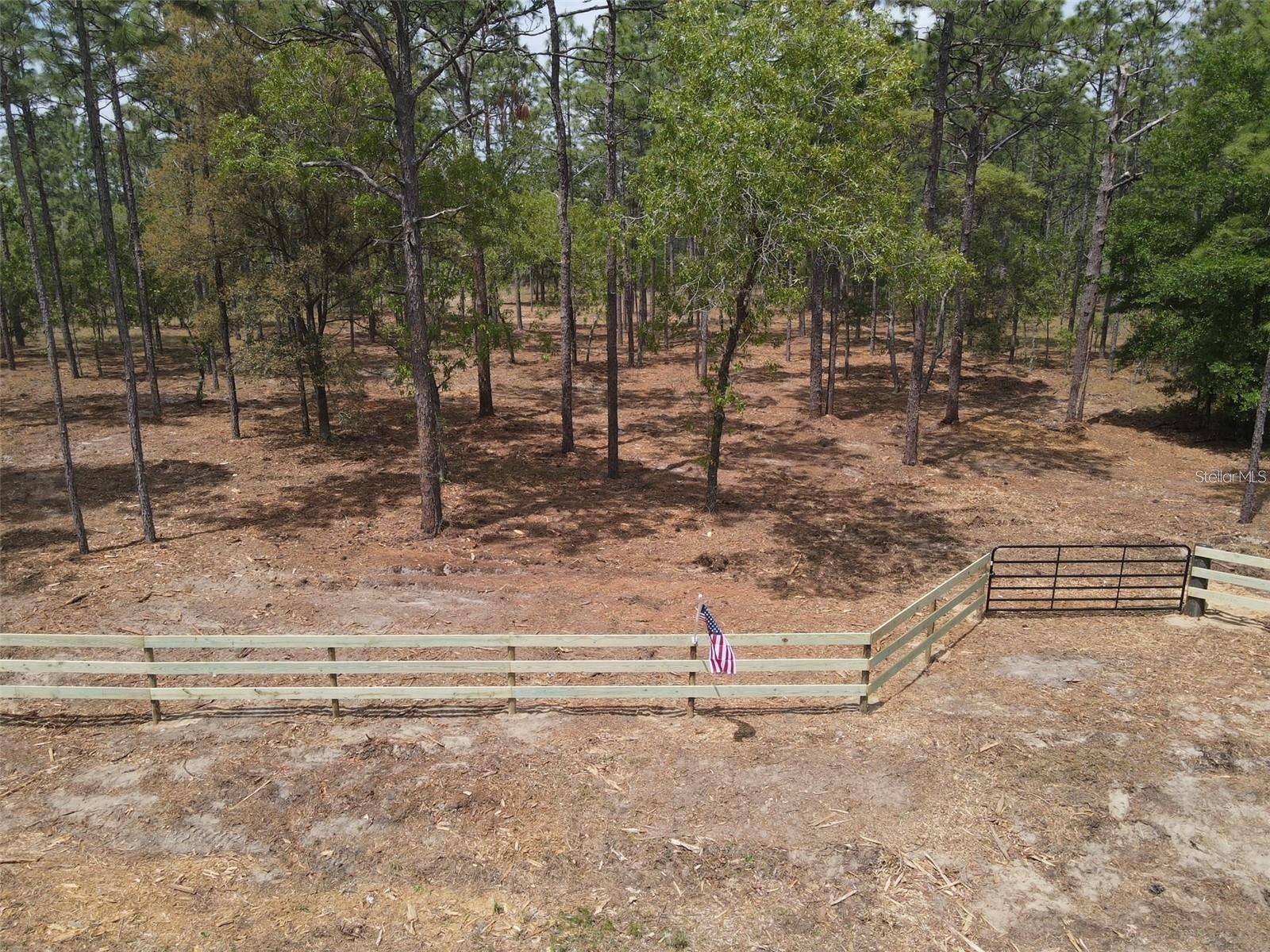 Sw Deerpark Heights Rd Property Photo 8