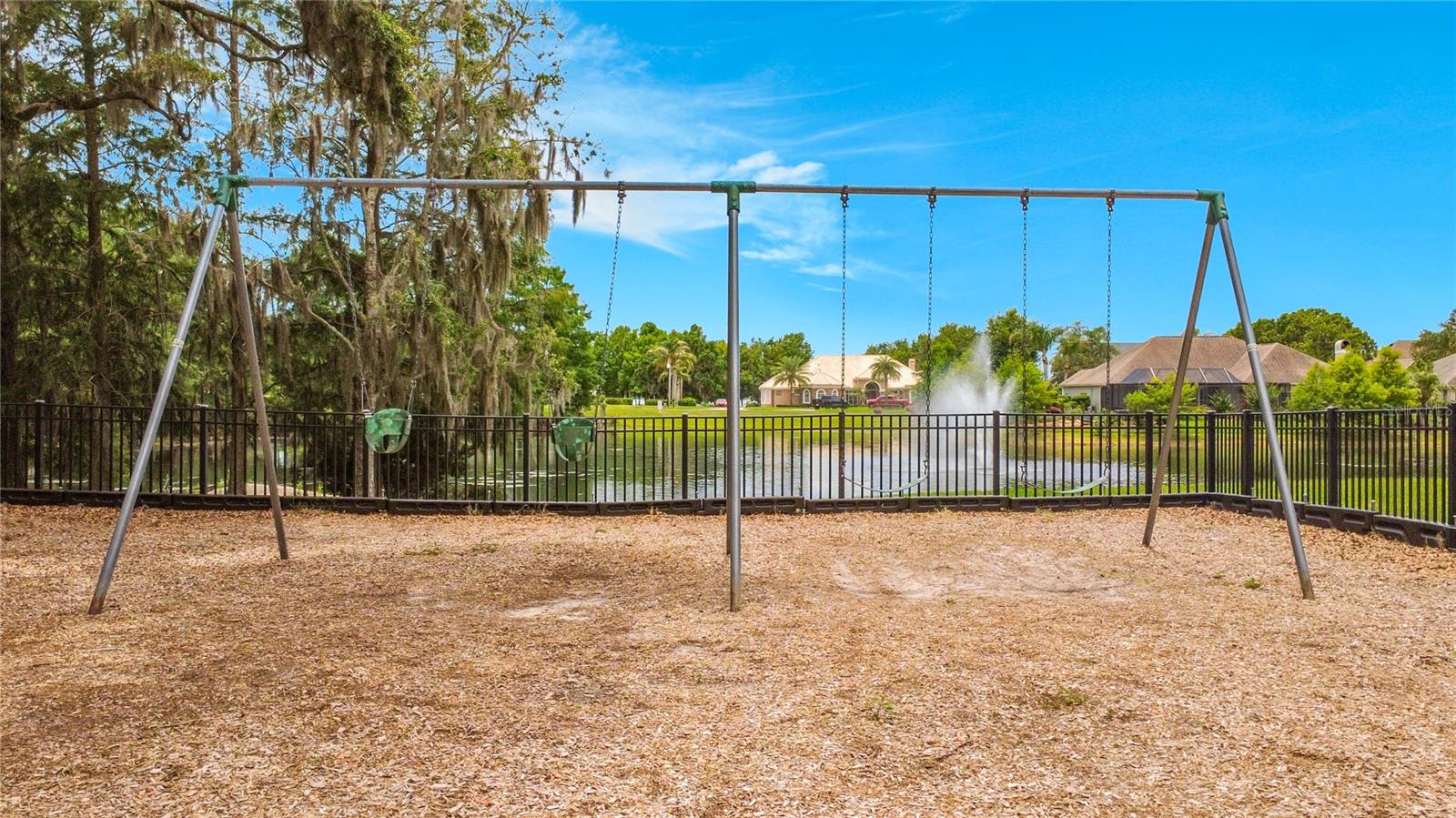 19512 Spring Oak Dr Property Photo 42