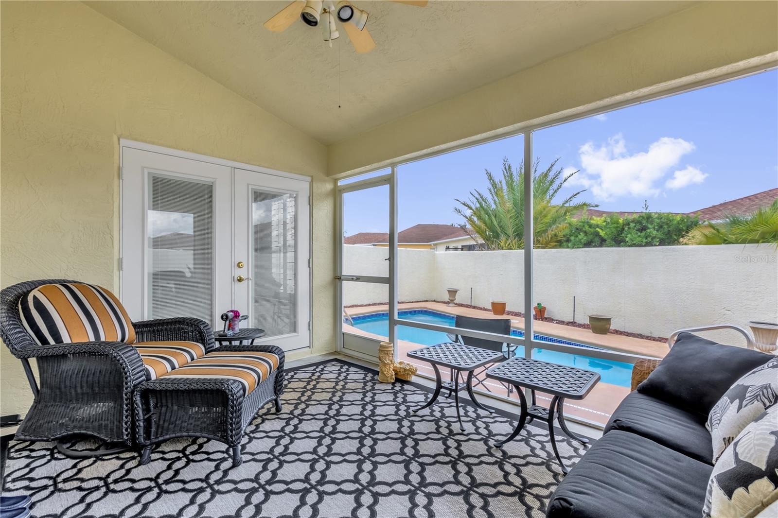 1214 San Bernardo Rd Property Photo 25