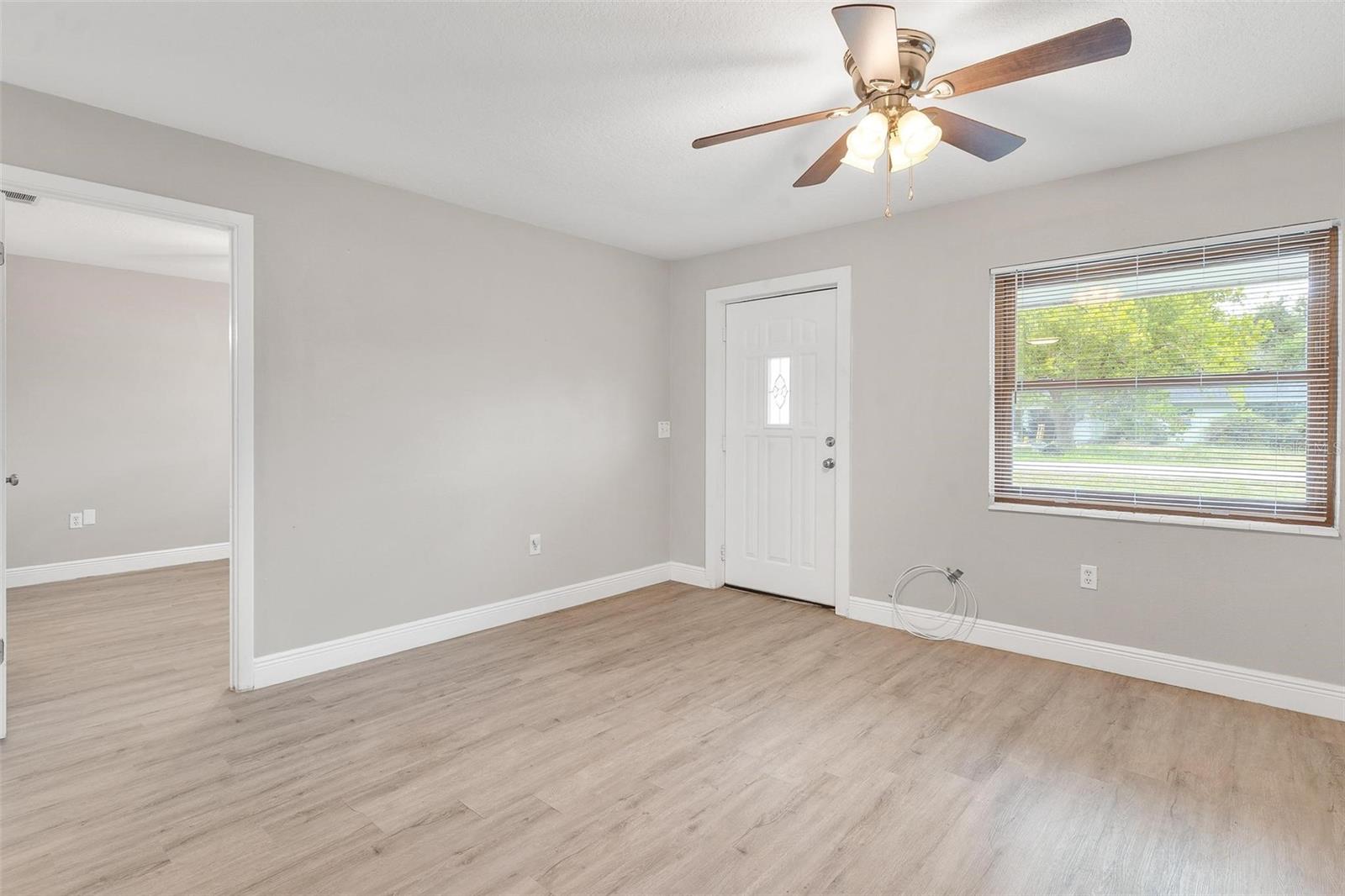 35904 Dawn Dr Property Photo 14