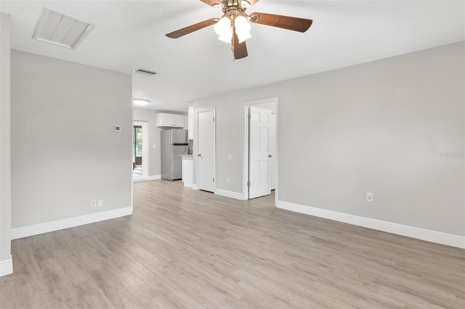 35904 Dawn Dr Property Photo 16