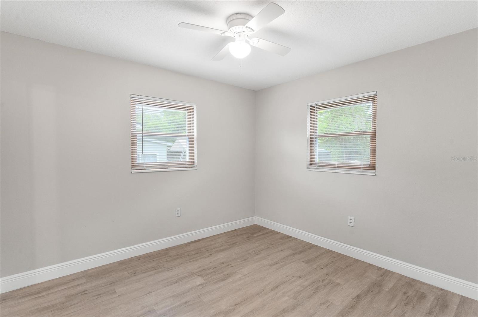 35904 Dawn Dr Property Photo 24