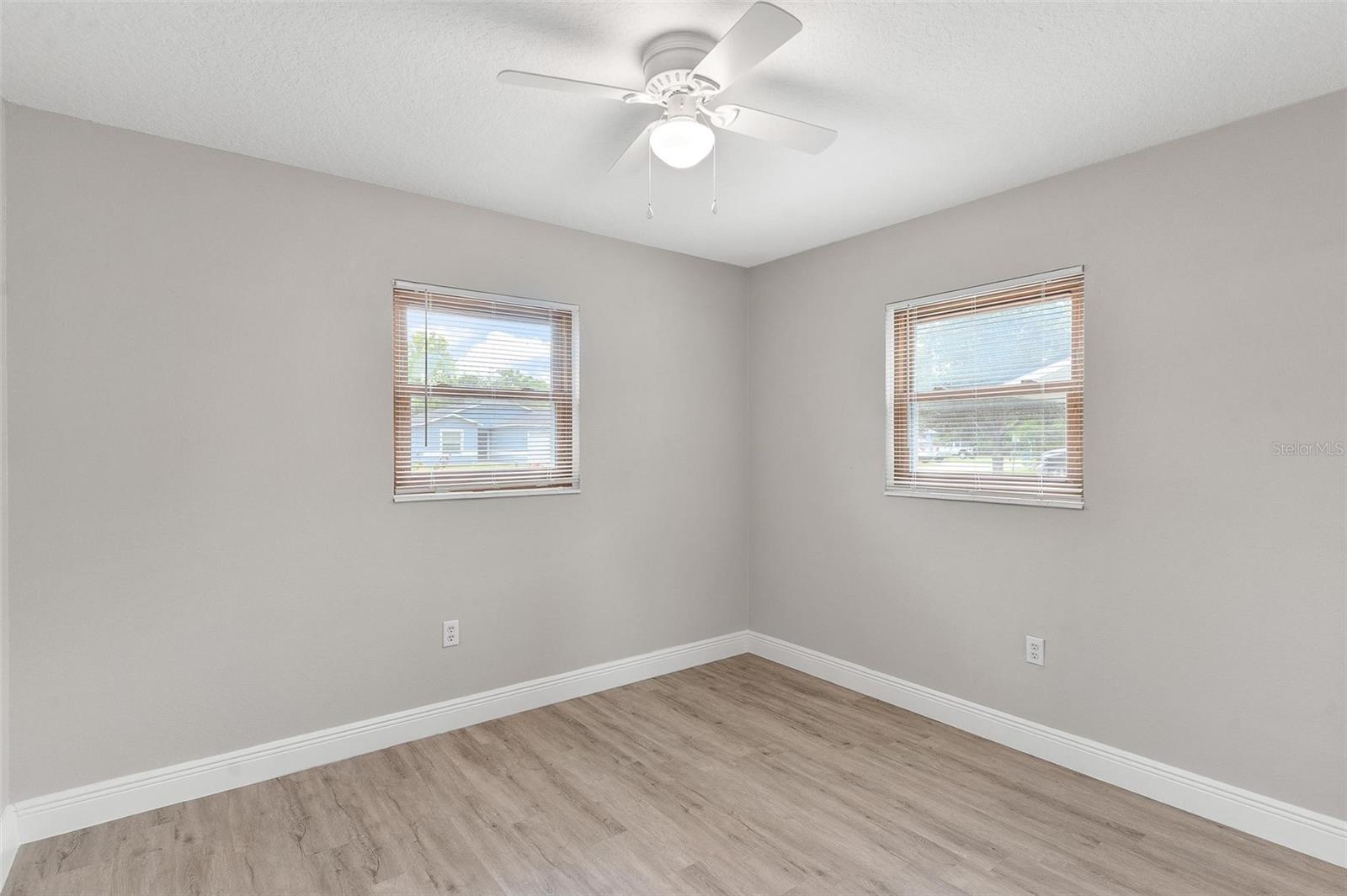 35904 Dawn Dr Property Photo 27