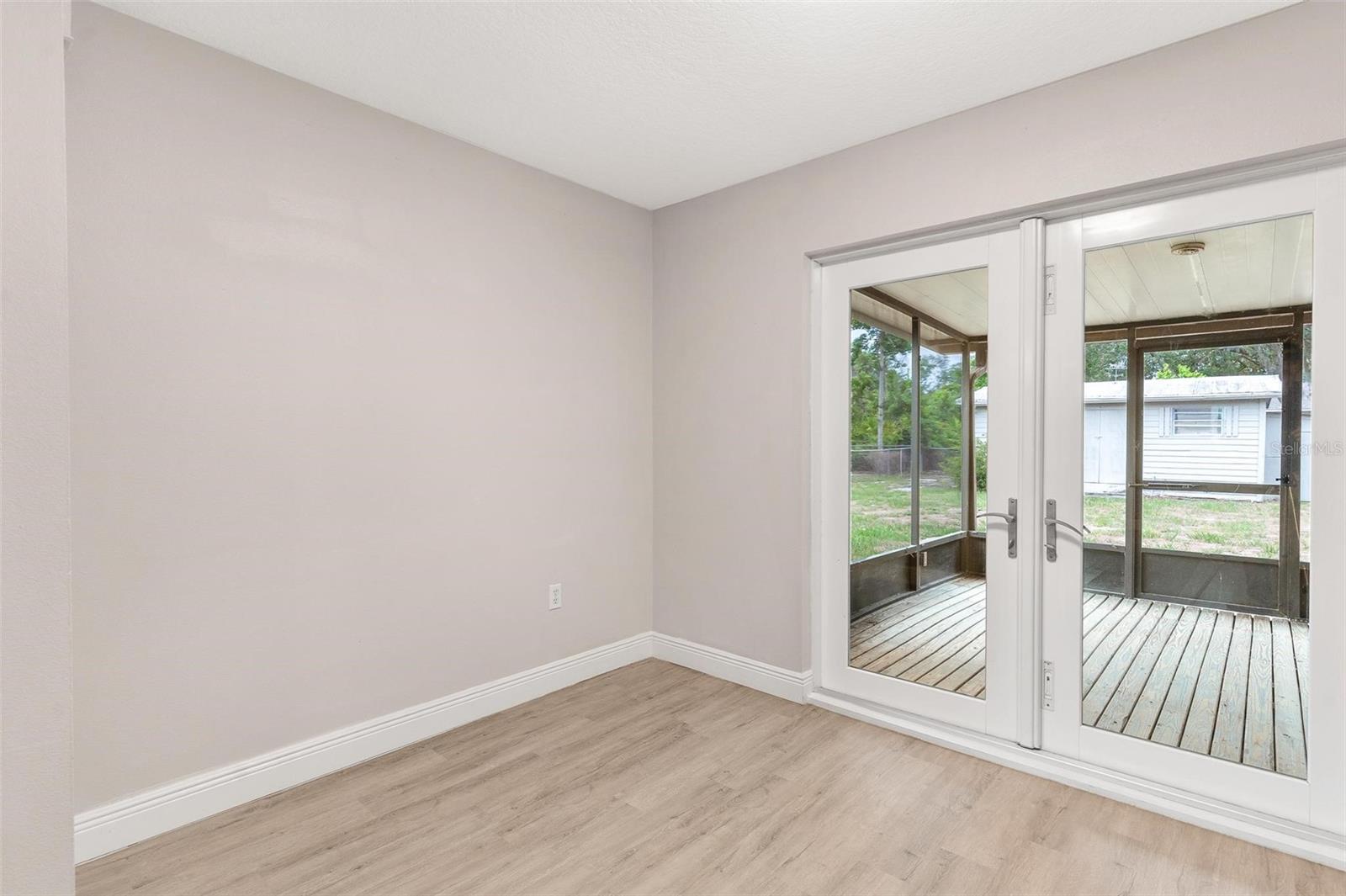 35904 Dawn Dr Property Photo 29