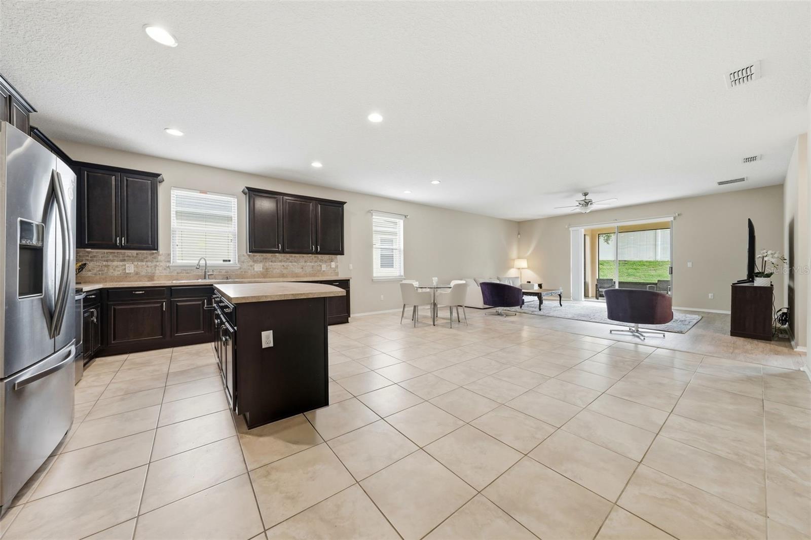 20945 Oldenburg Loop Property Photo 2