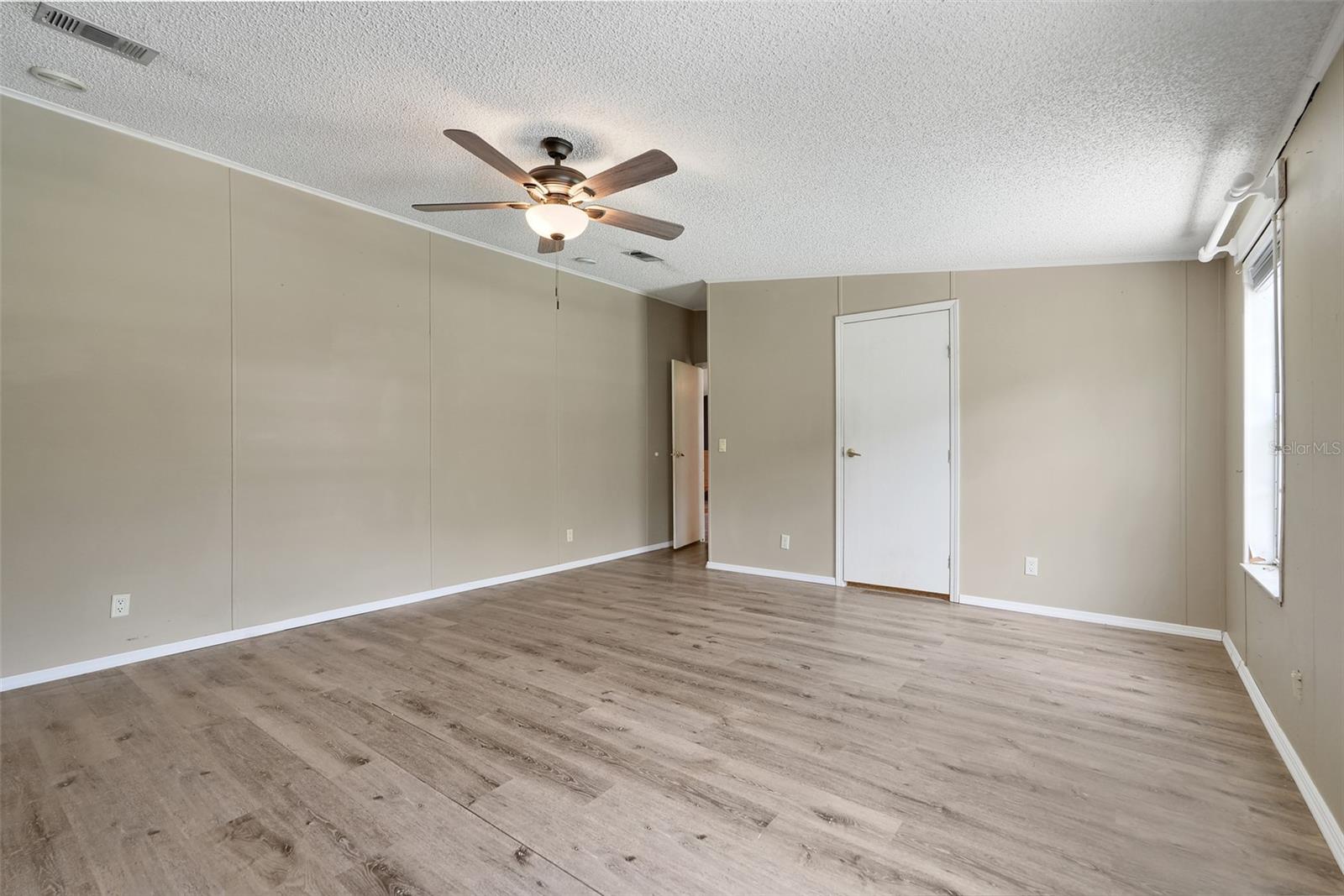 21301 Quail Hammock Ln Property Photo 16
