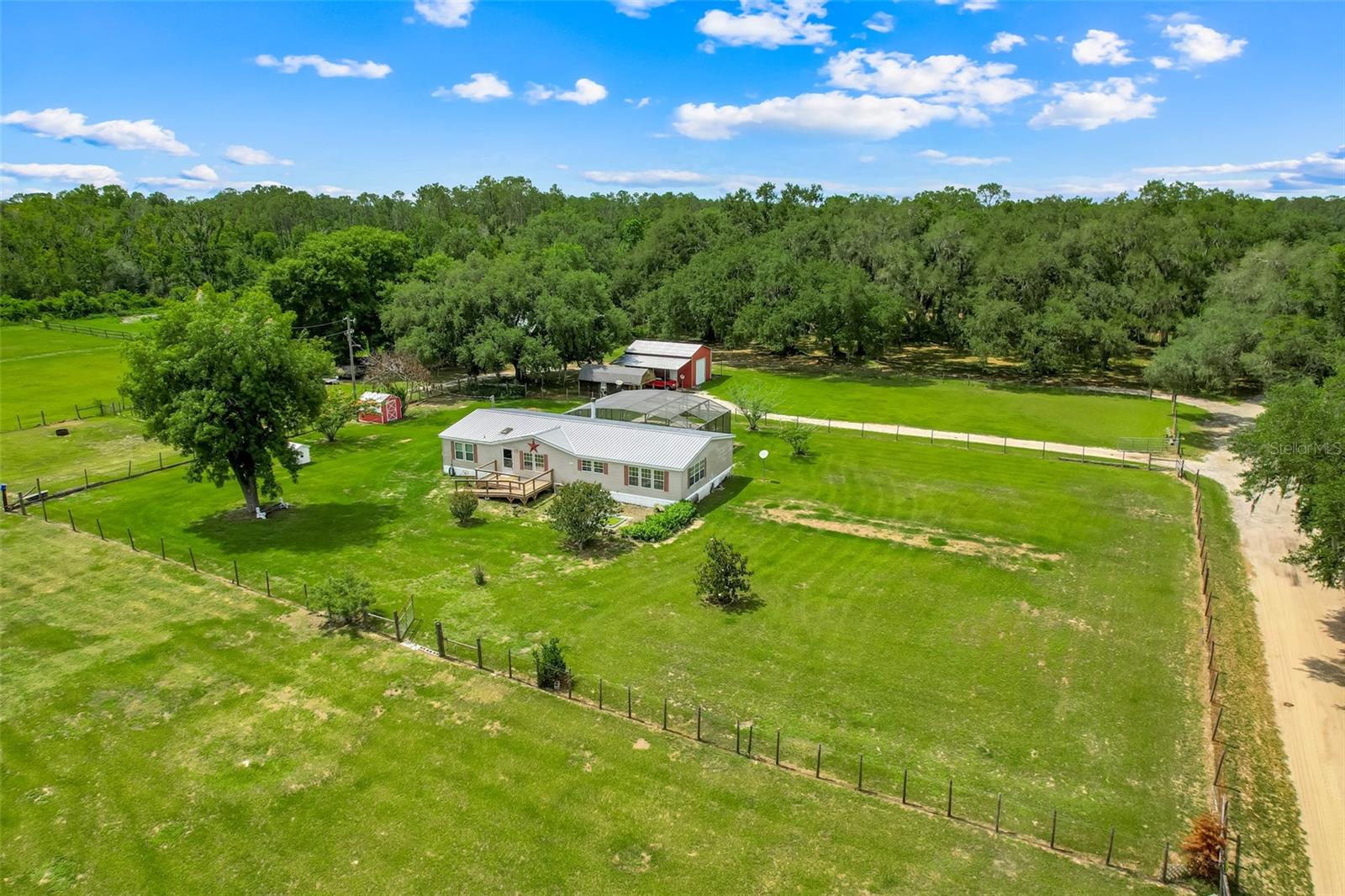21301 Quail Hammock Ln Property Photo 28