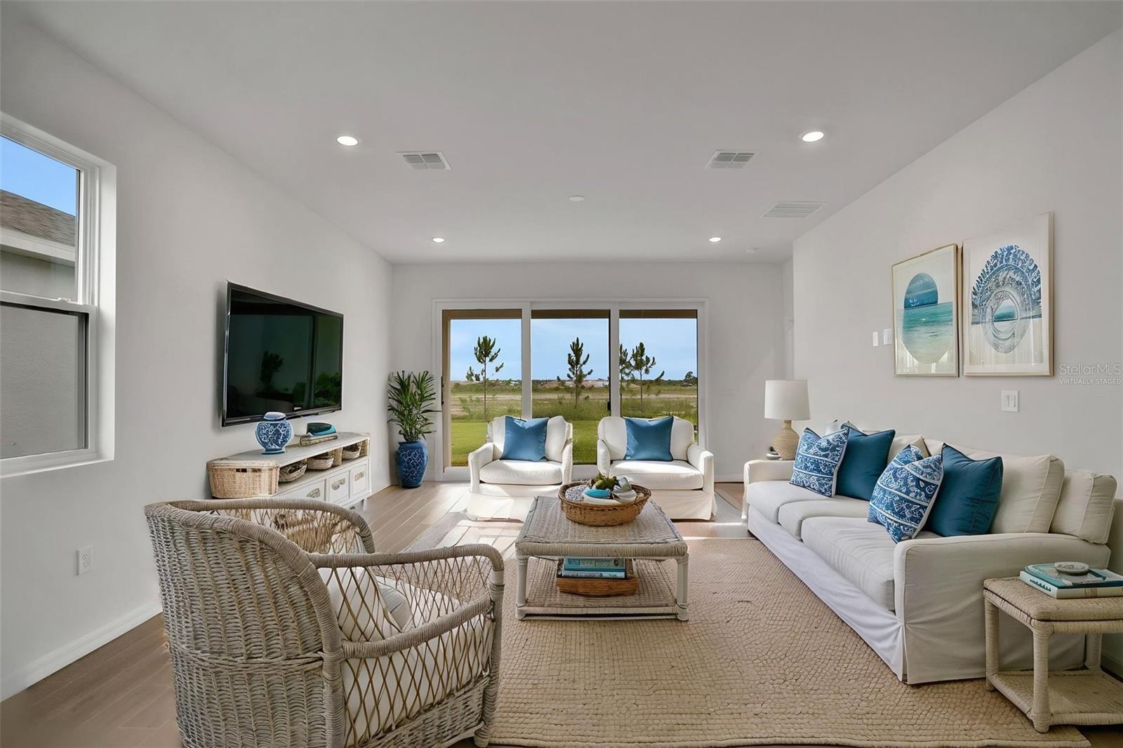 8090 Sunny Point Trl Property Photo 4